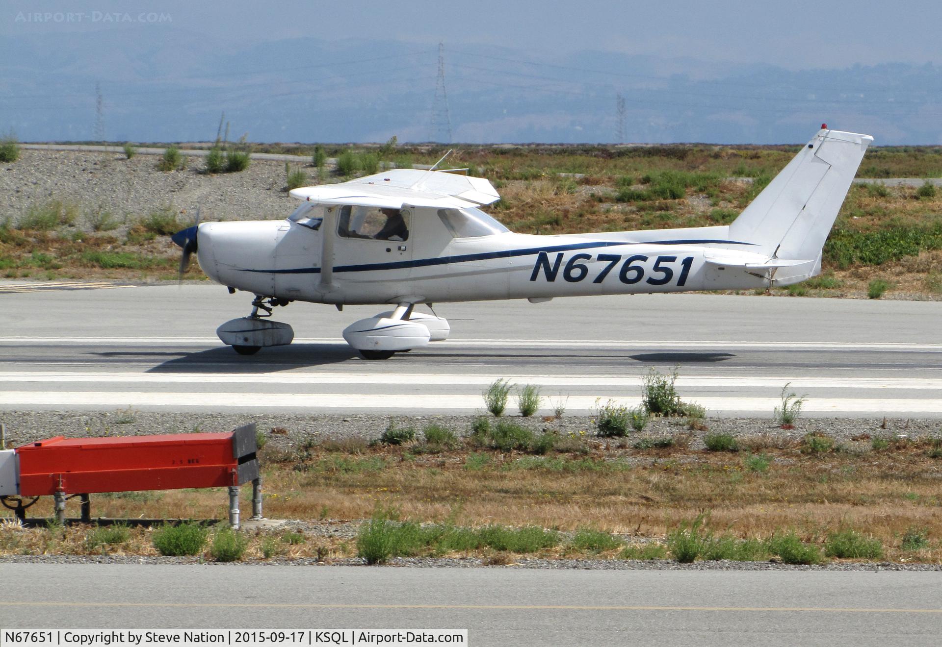 N67651, 1978 Cessna 152 C/N 15281963, Locally-based 1978 Cessna 152 on takeoff roll @ San Carlos Municipal Airport, CA