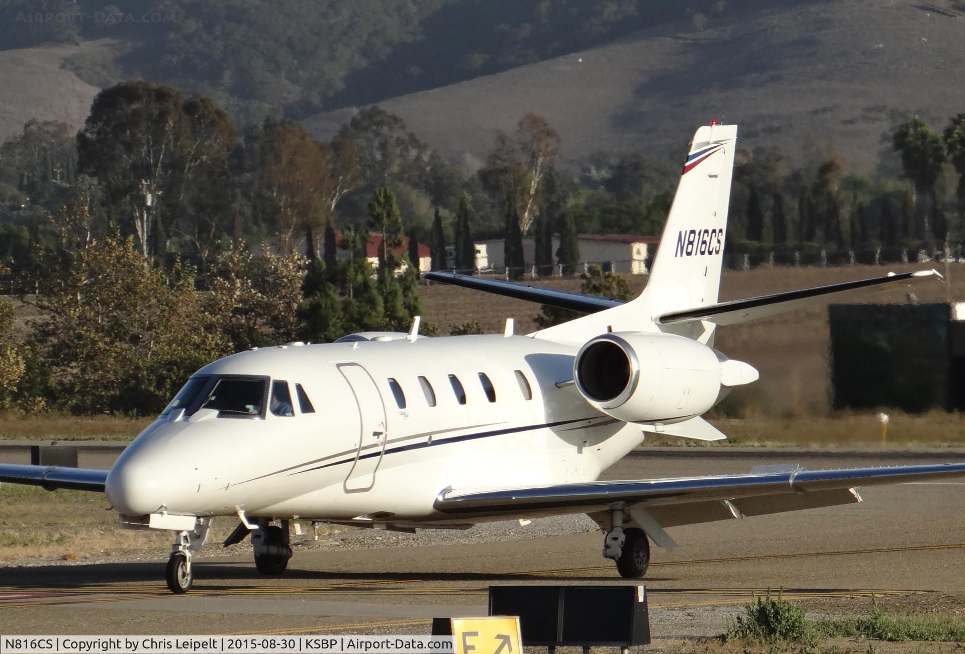 N816CS, 2001 Cessna 560XL Citation Excel C/N 560-5153, Sierra Aviation LLC 2001 Cessna 560XL taxing to the FBO at San Luis Obispo Airport, San Luis Obispo, CA.