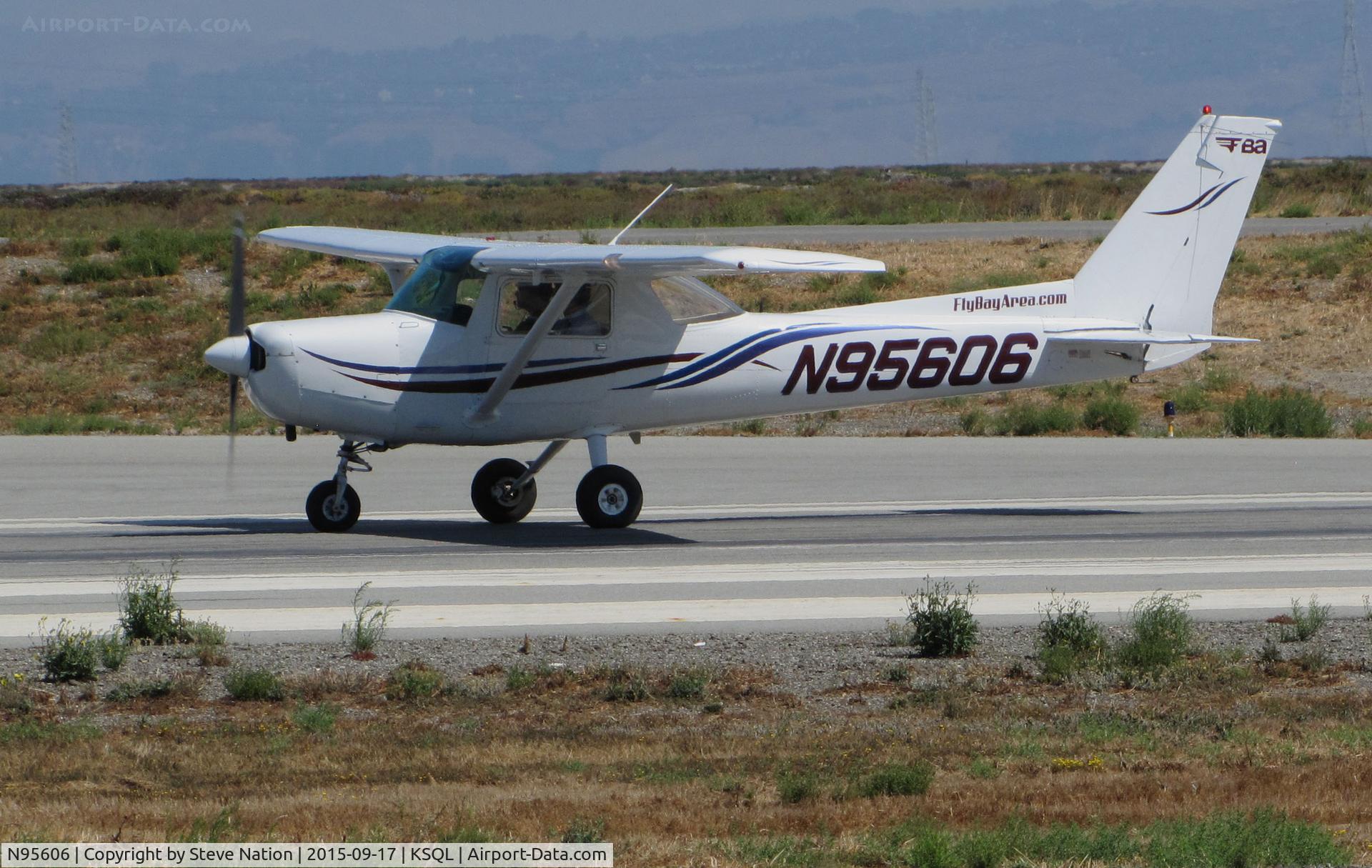 N95606, 1984 Cessna 152 C/N 15285936, Locally-Based FlyBayArea.com 1984 Cessna 152 waiting for takeoff @ San Carlos Airport, CA