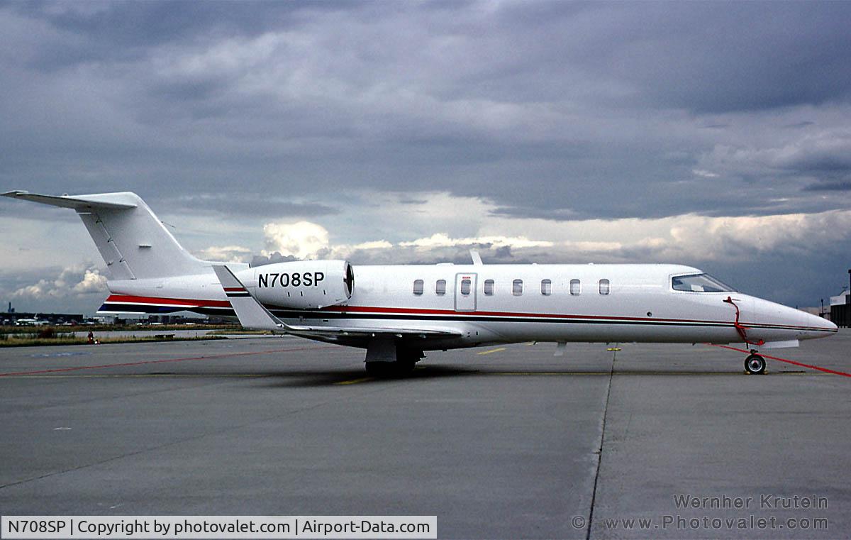 N708SP, 1999 Learjet 45 C/N 014, N708SP on the tarmac
