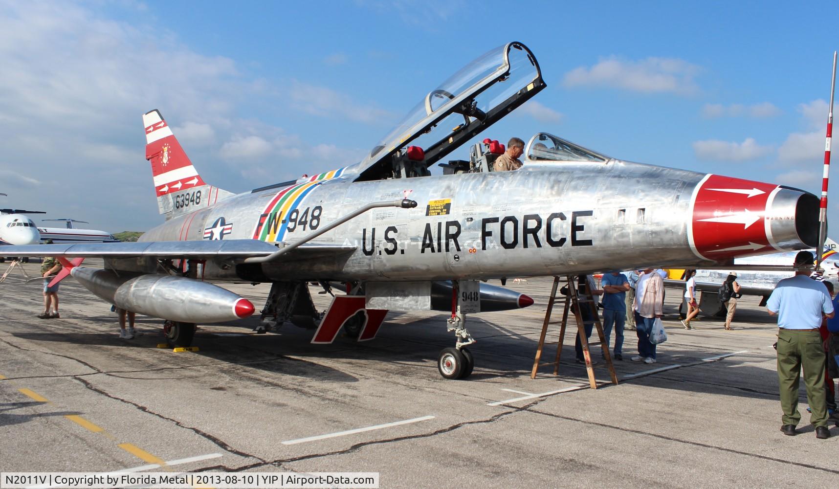 N2011V, 1958 North American F-100F Super Sabre C/N 243-224, F-100F