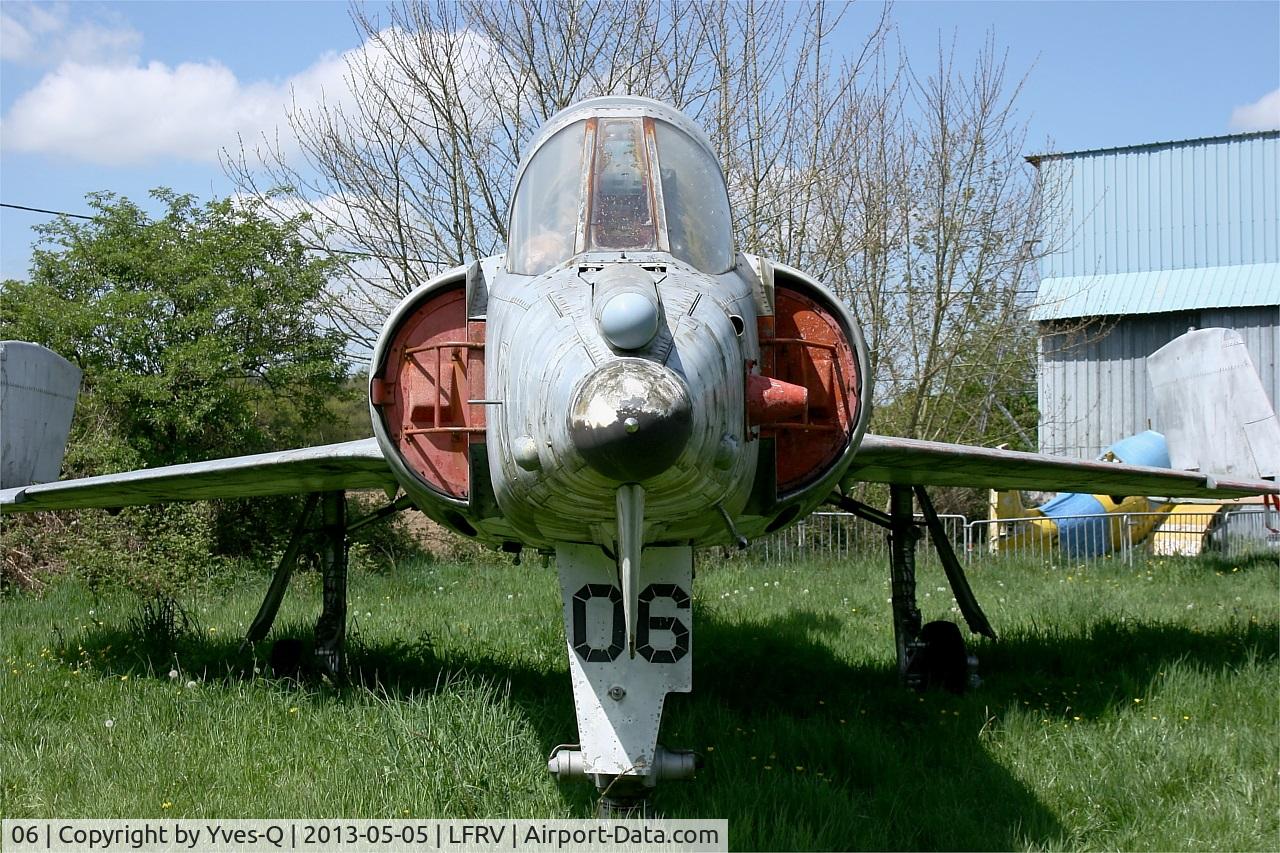 06, Dassault Etendard IV.M C/N 06, Dassault Etendard IV.M, MaVaMo Museum, Vannes-Meucon Airport  (LFRV-VNE)