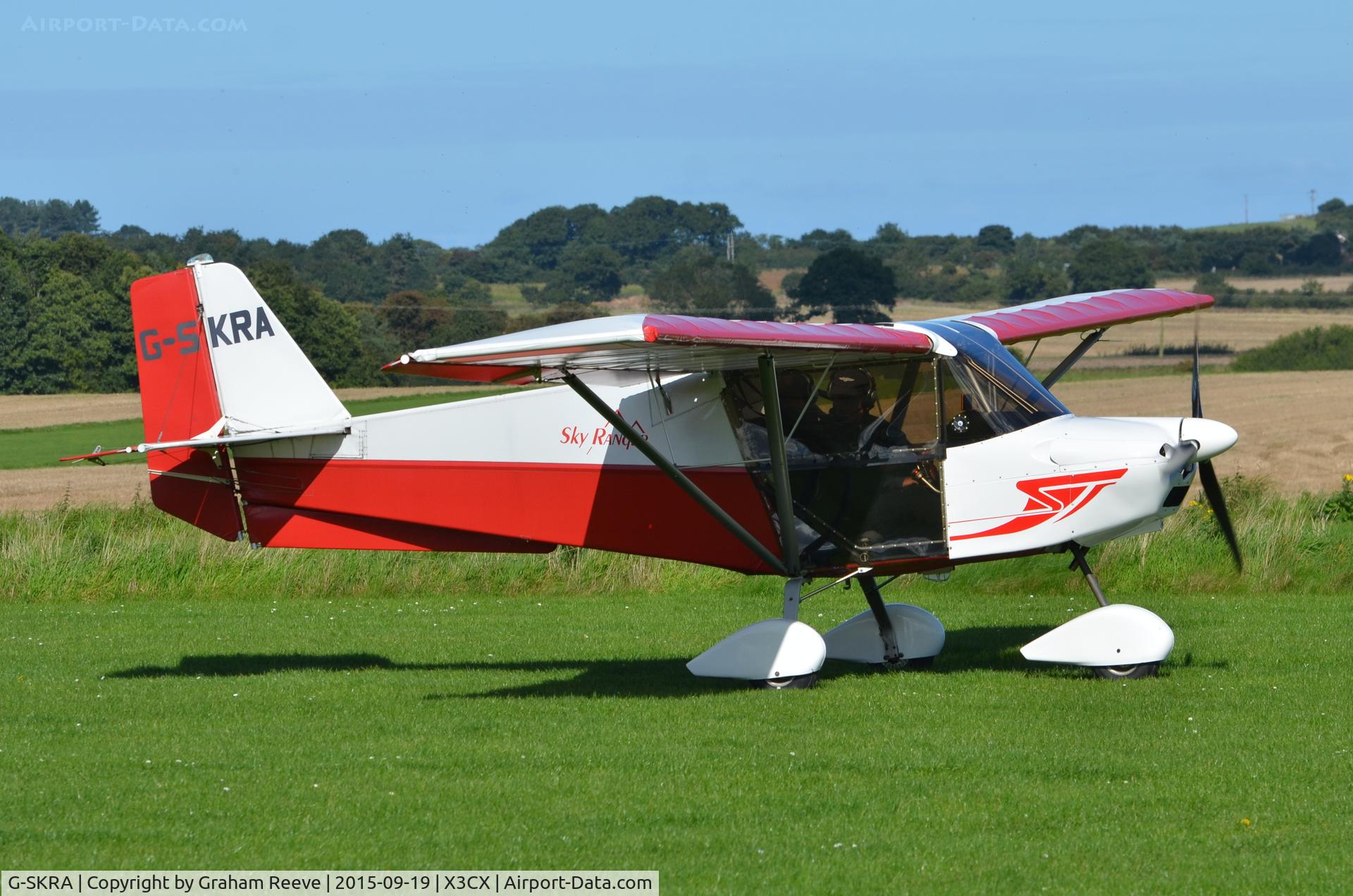 G-SKRA, 2005 Best Off Skyranger 912(2) C/N BMAA/HB/458, About to depart from Northrepps.