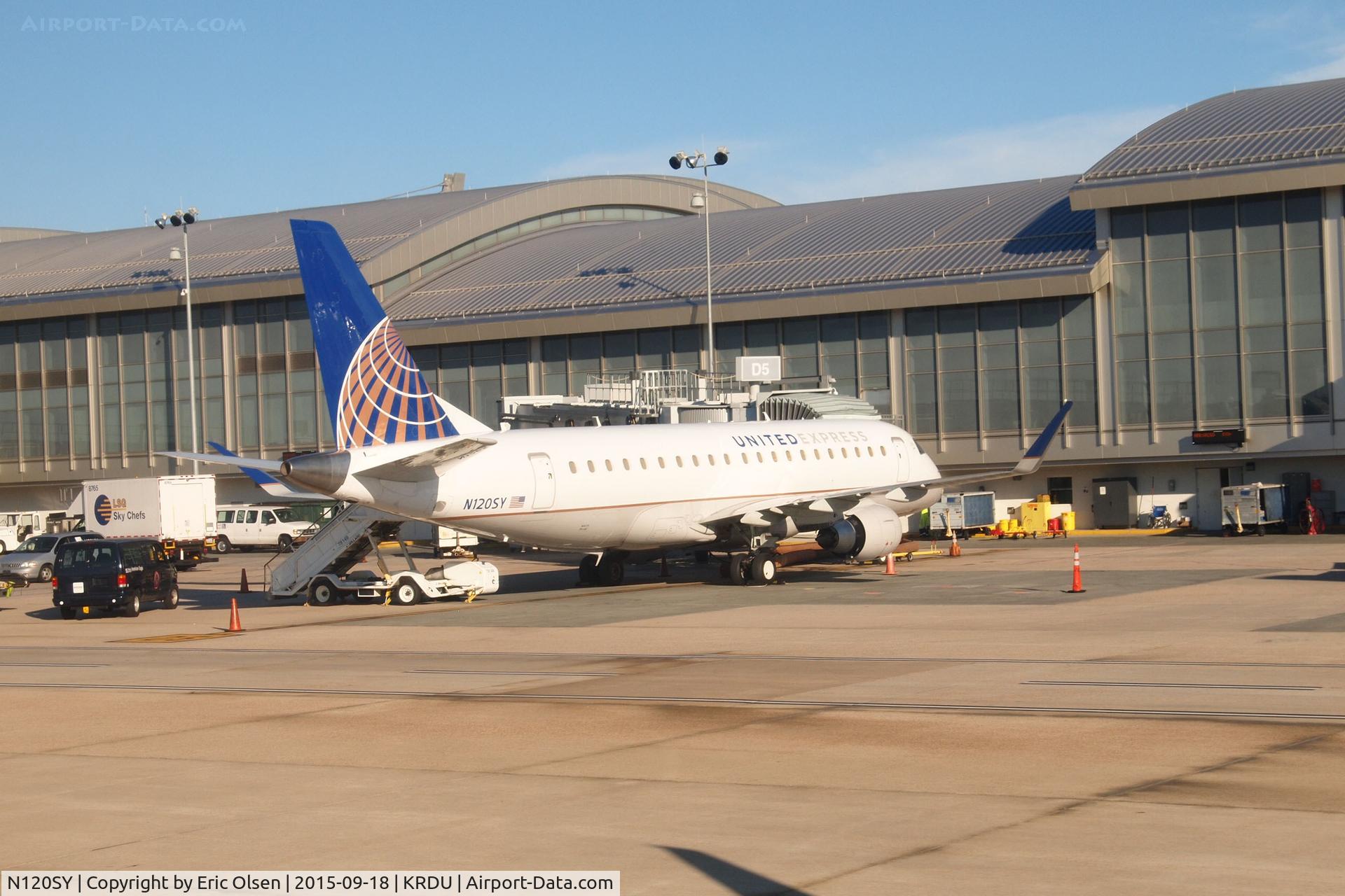 N120SY, 2014 Embraer 175LR (ERJ-170-200LR) C/N 17000425, Embraer at the Raleigh-Durham Airport