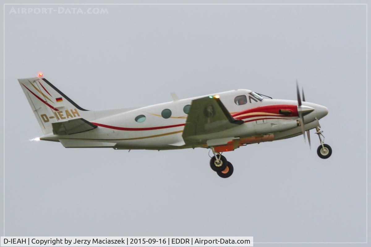 D-IEAH, 1989 Beech C90A King Air C/N LJ-1216, Beech C90A