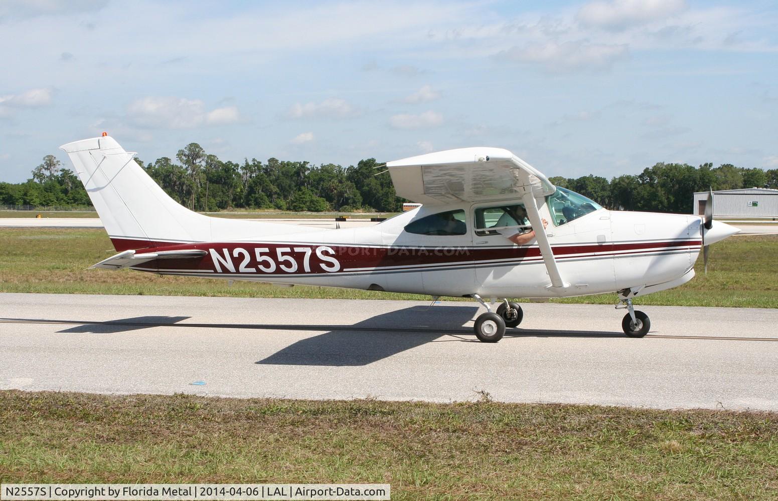 N2557S, Cessna TR182 Turbo Skylane RG C/N R18201349, Cessna TR182