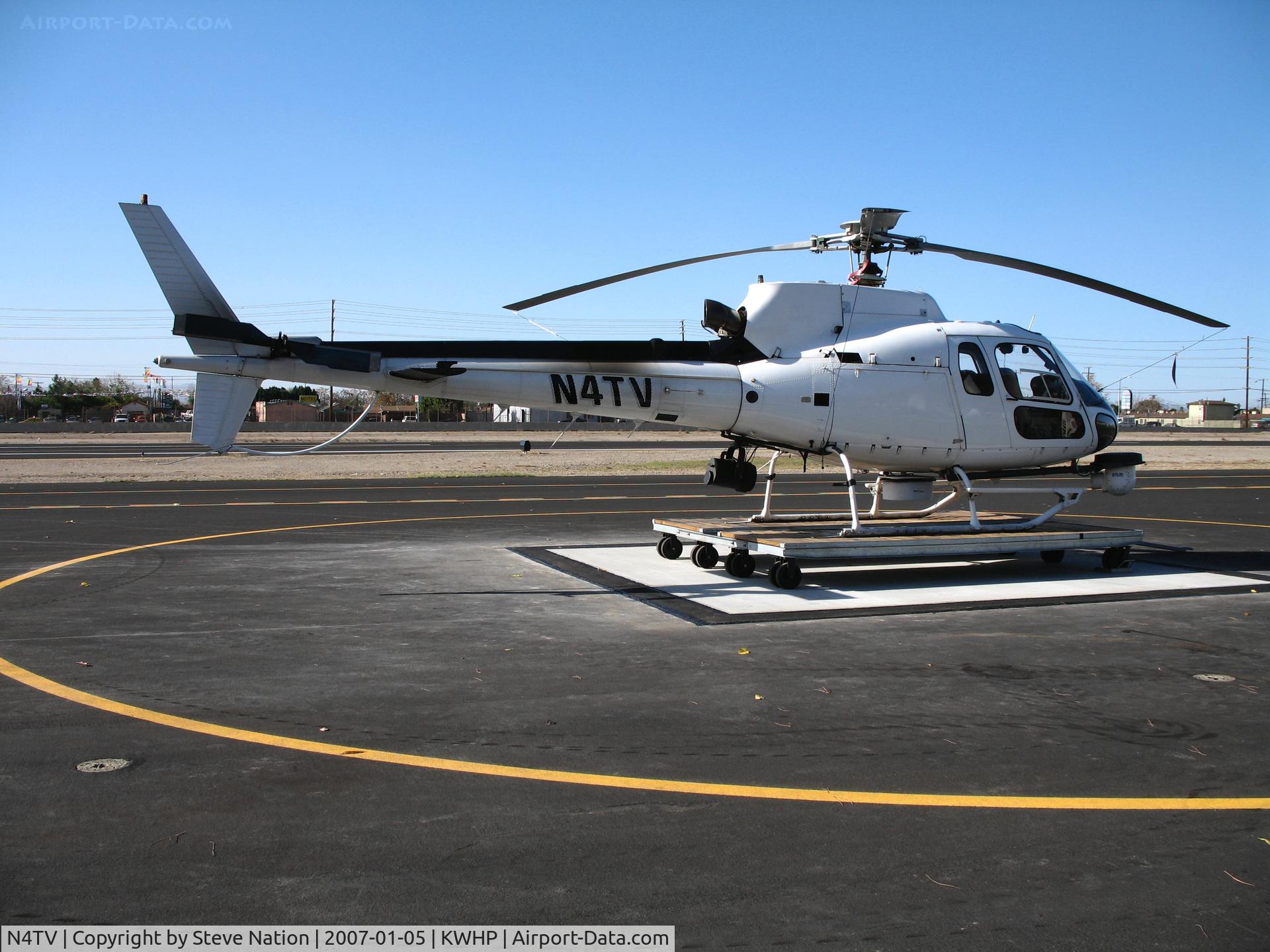 N4TV, 1996 Eurocopter AS-350B-2 Ecureuil Ecureuil C/N 2936, Newscopter (Channel 4 LA) 1996 Eurocopter AS-350B-2 @ Whiteman Airport, Pacoima, CA