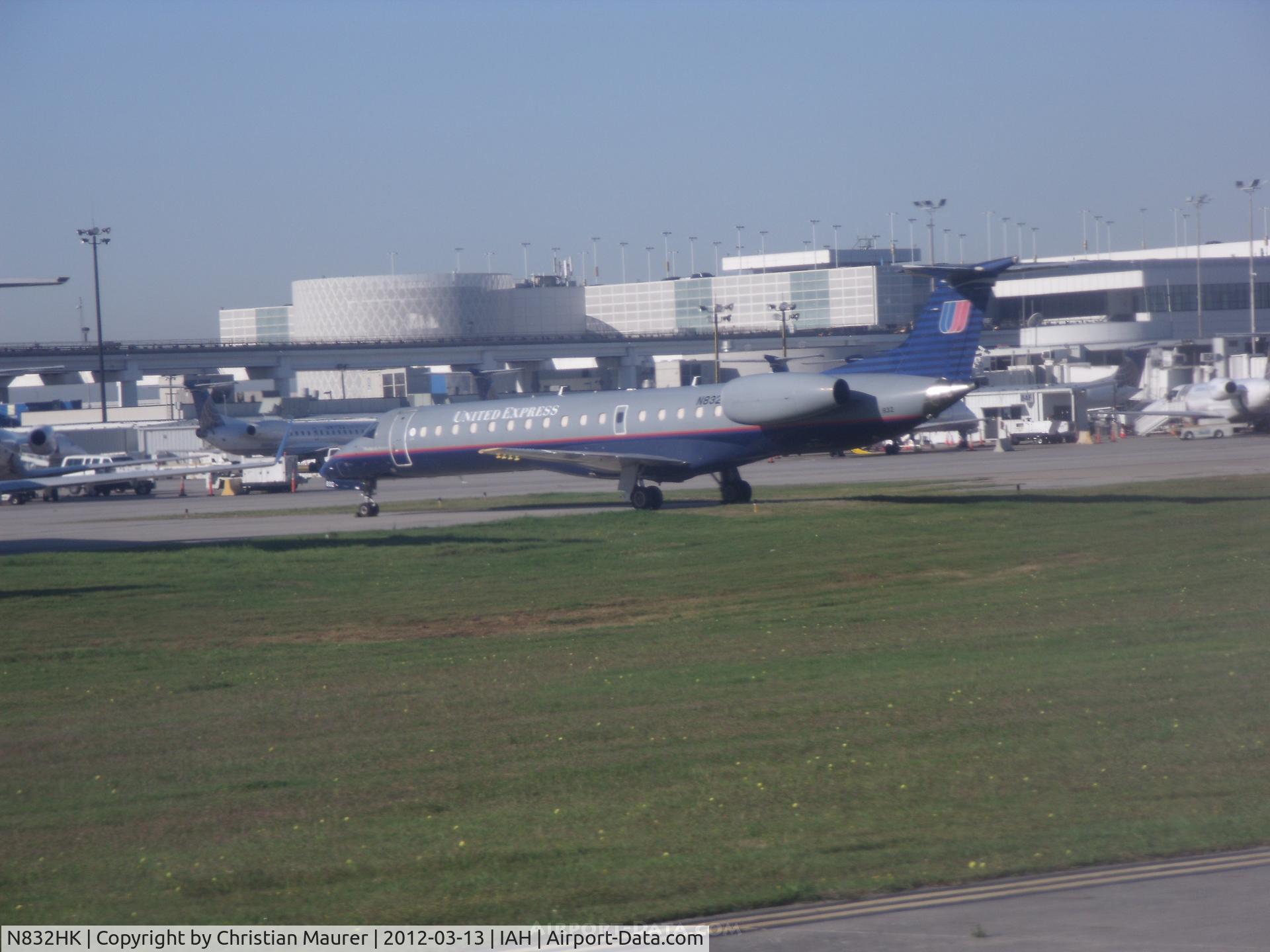 N832HK, 2003 Embraer ERJ-145LR (EMB-145LR) C/N 145771, ERJ-145LR In Battle Ship Livery