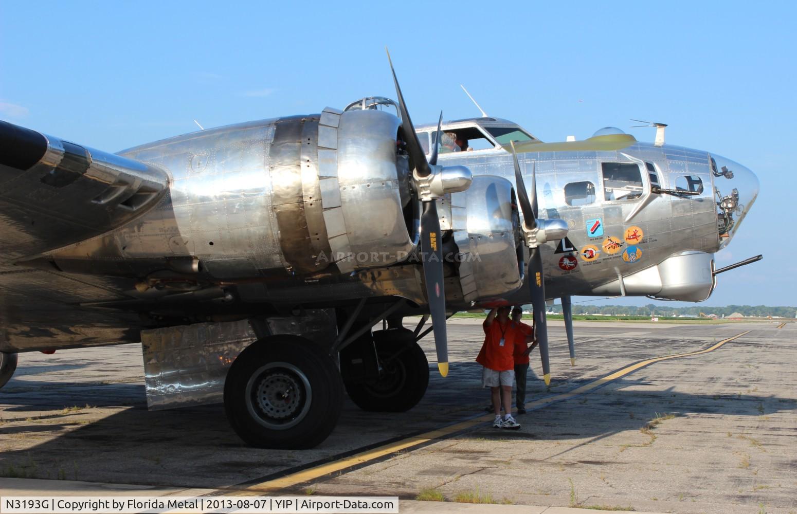 N3193G, 1944 Boeing B-17G Flying Fortress C/N 77255, Yankee Lady