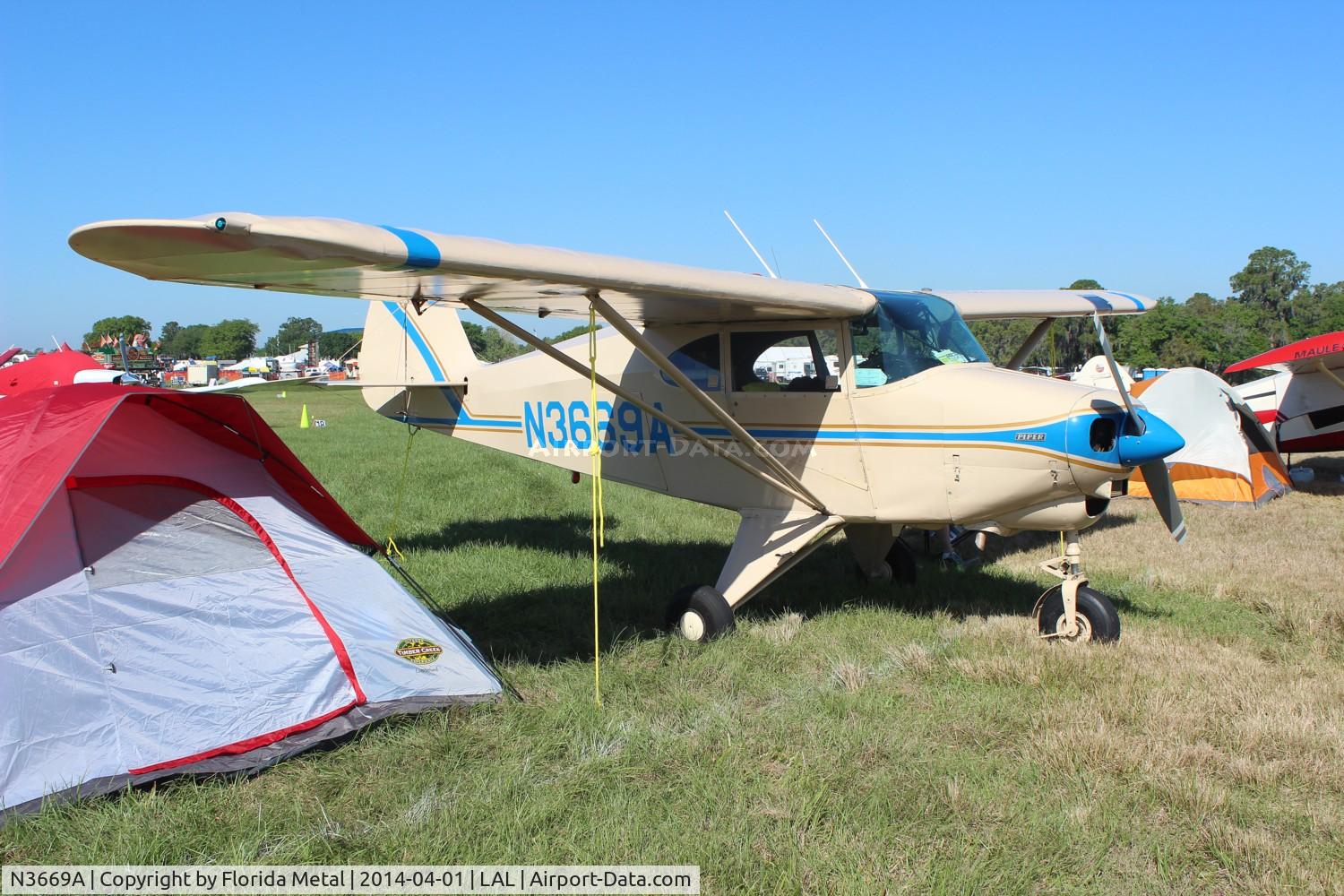N3669A, 1953 Piper PA-22-135 Tri-Pacer C/N 22-1928, PA-22-135