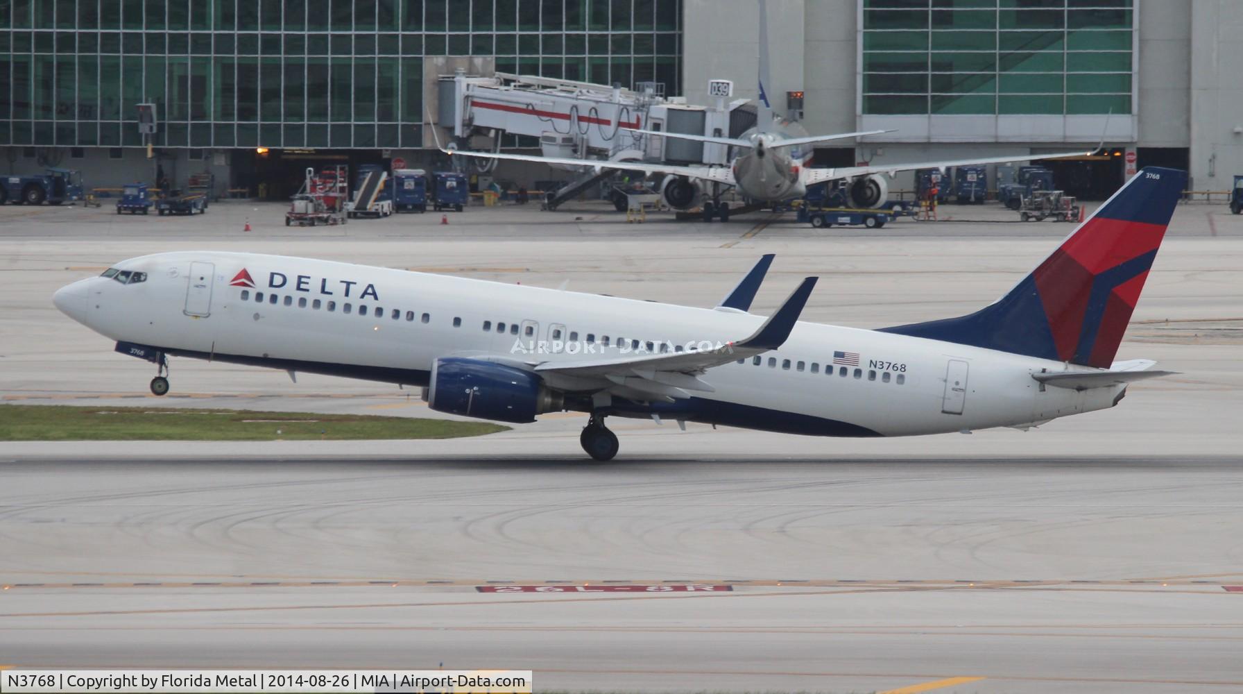 N3768, 2002 Boeing 737-832 C/N 29630, Delta