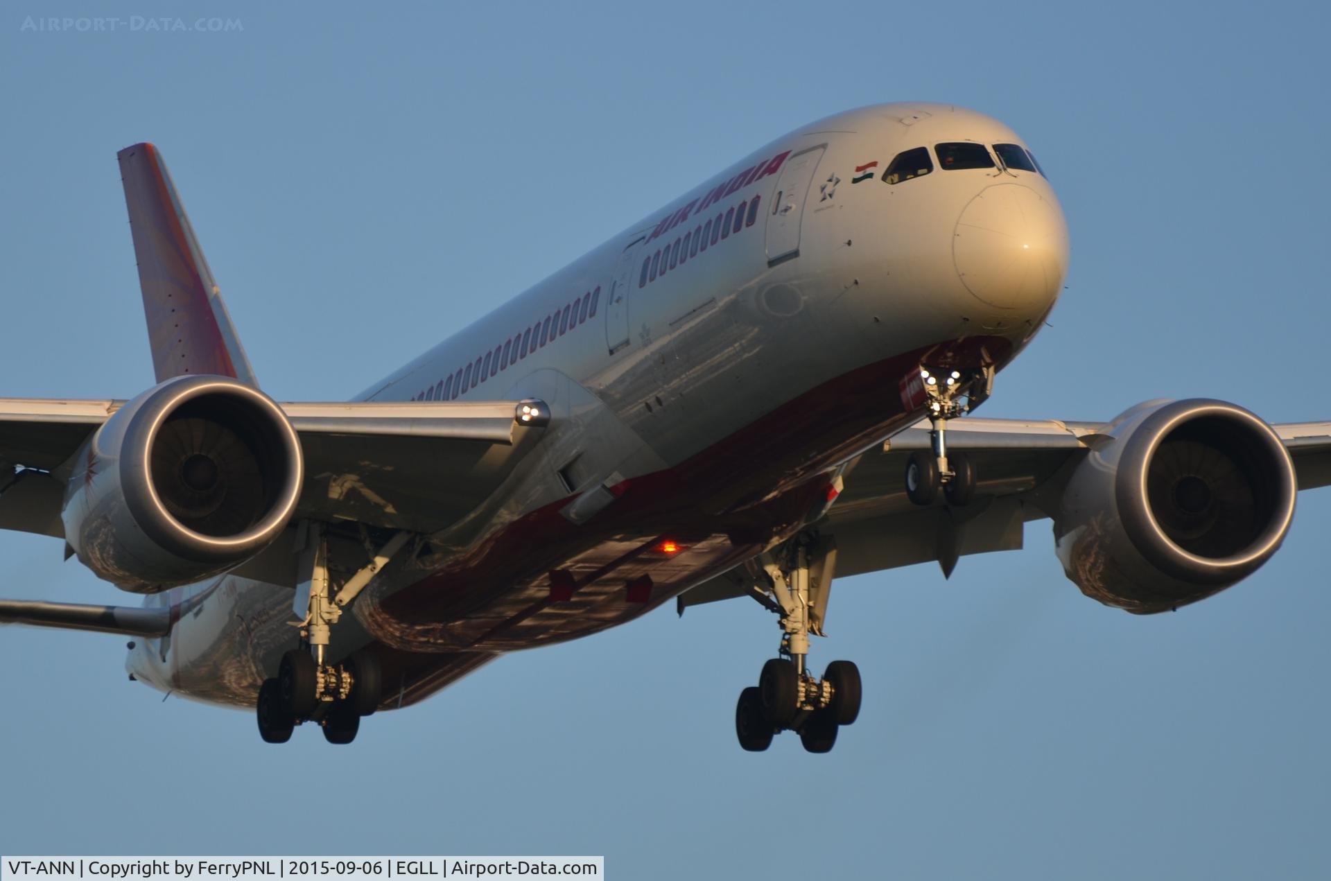 VT-ANN, 2013 Boeing 787-8 Dreamliner C/N 36285, Air India B788 landing