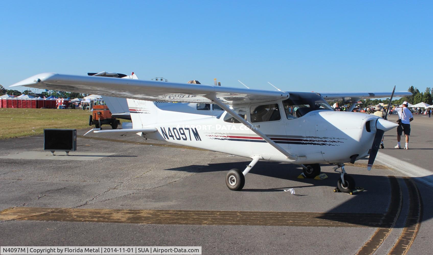 N4097M, 1998 Cessna 172R C/N 17280322, Cessna 172R