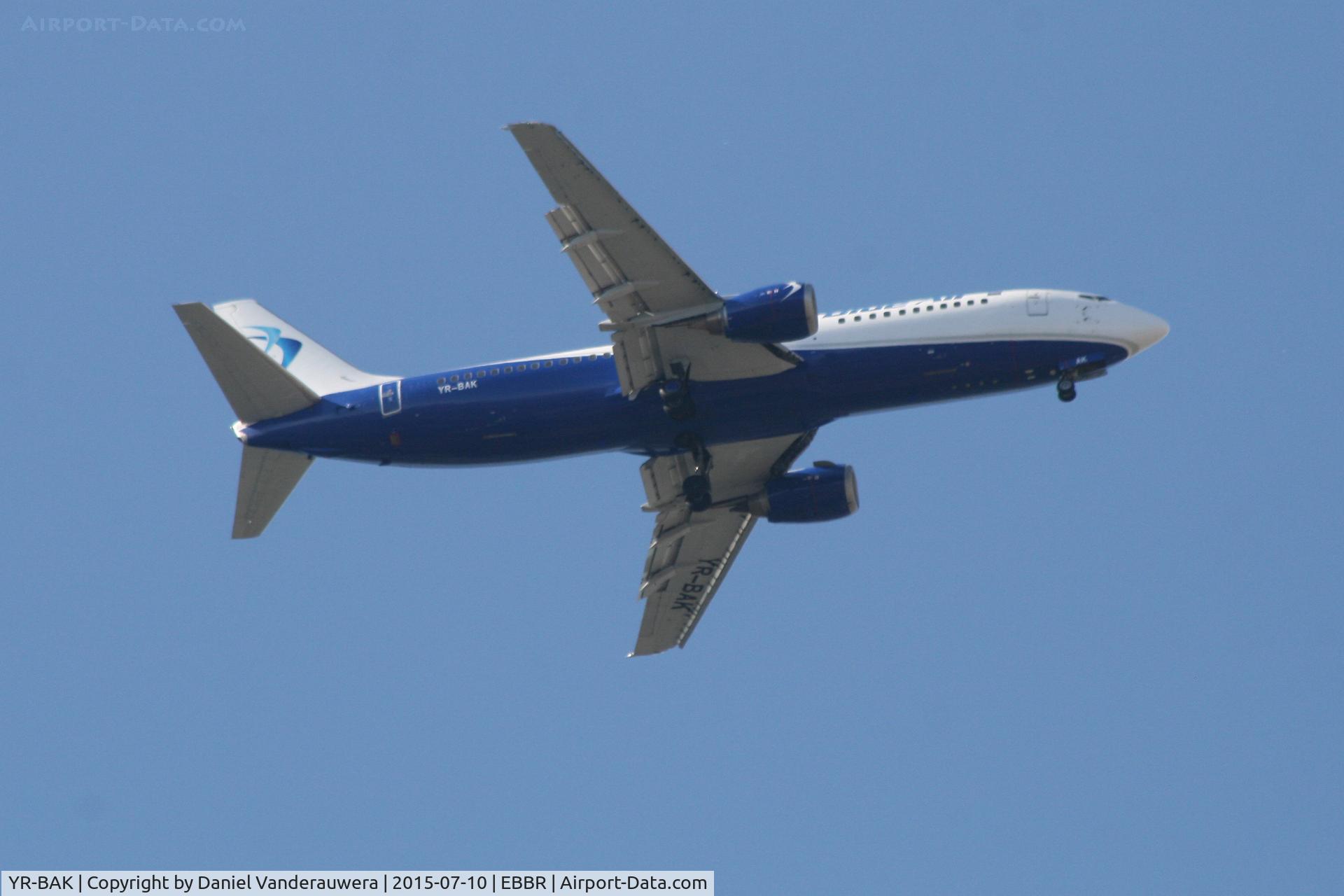 YR-BAK, 1992 Boeing 737-430 C/N 27005, Flight OB123 on approach to RWY 07