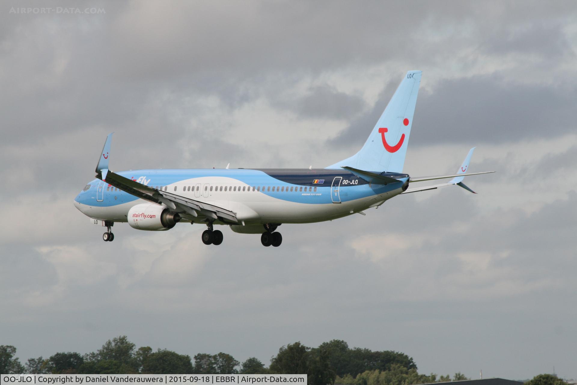 OO-JLO, 2007 Boeing 737-8K5 C/N 34692, Flight JAF5460 is descending to RWY25L