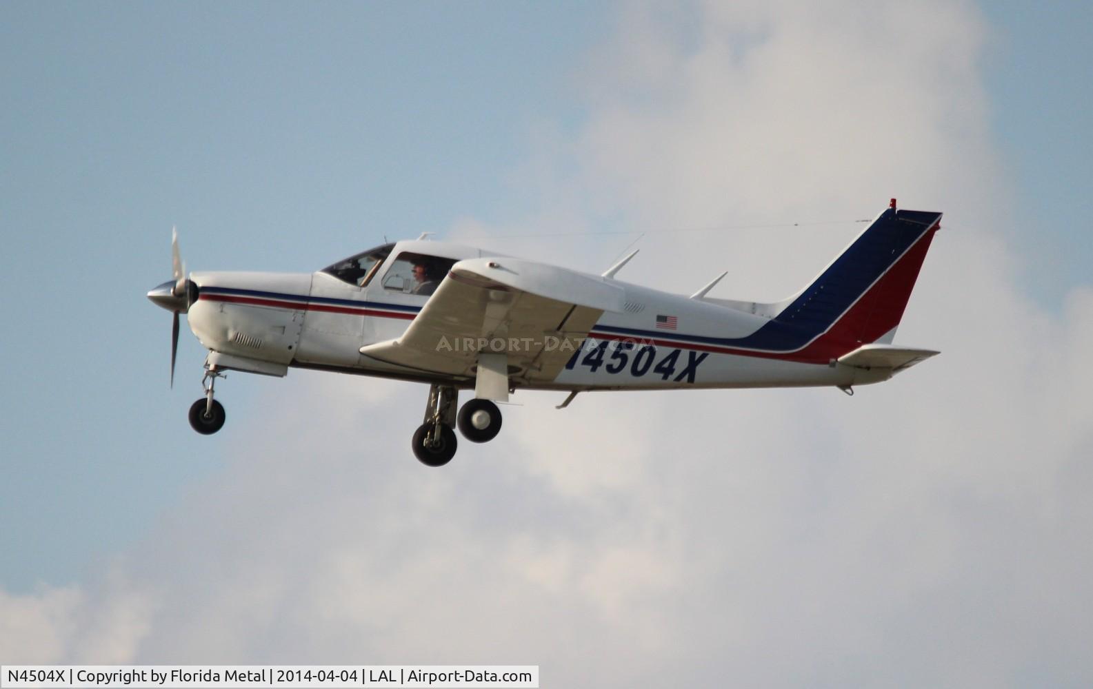 N4504X, 1975 Piper PA-28R-200 C/N 28R-7635065, Piper PA-28R-200
