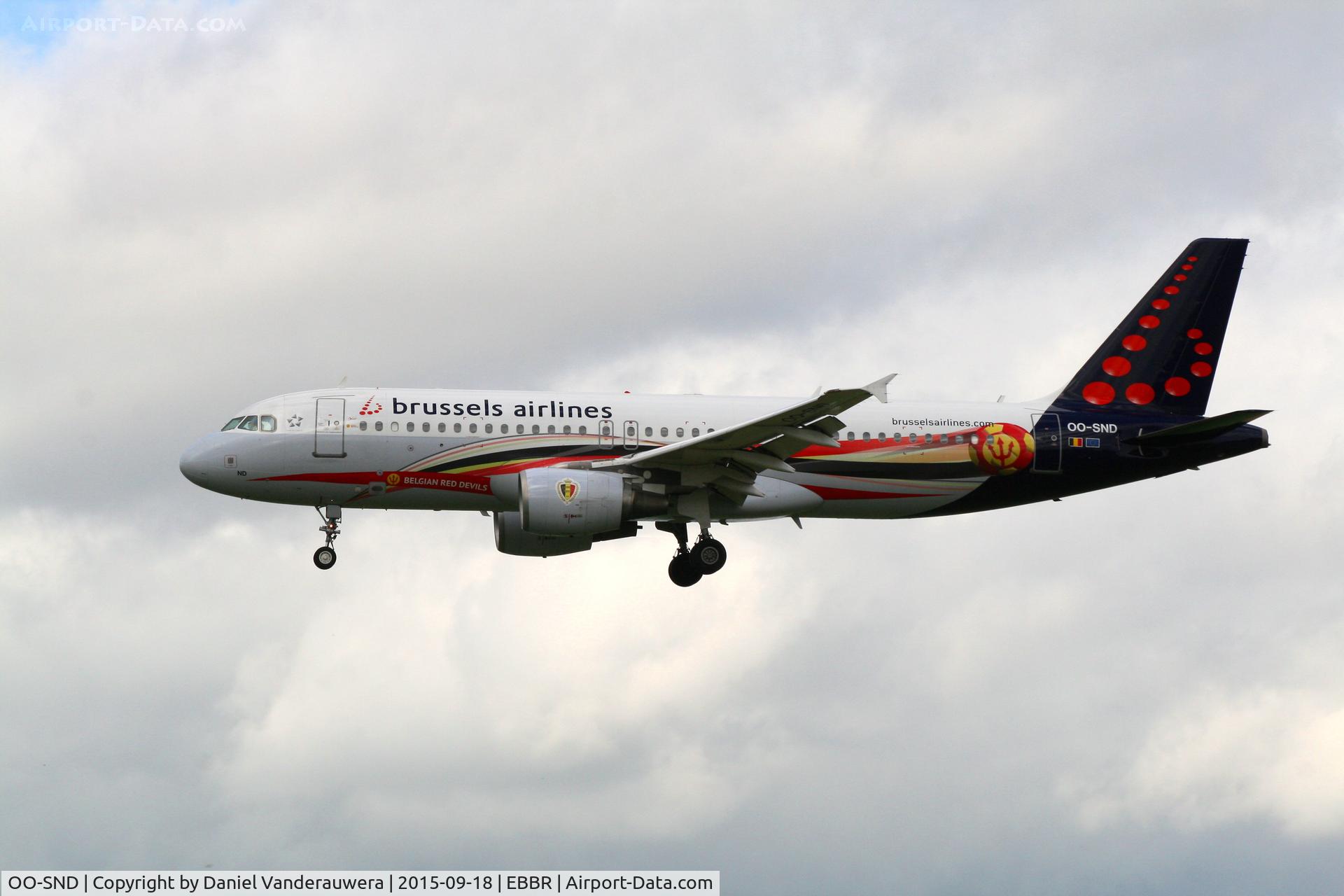 OO-SND, 2002 Airbus A320-214 C/N 1838, descending to RWY25L