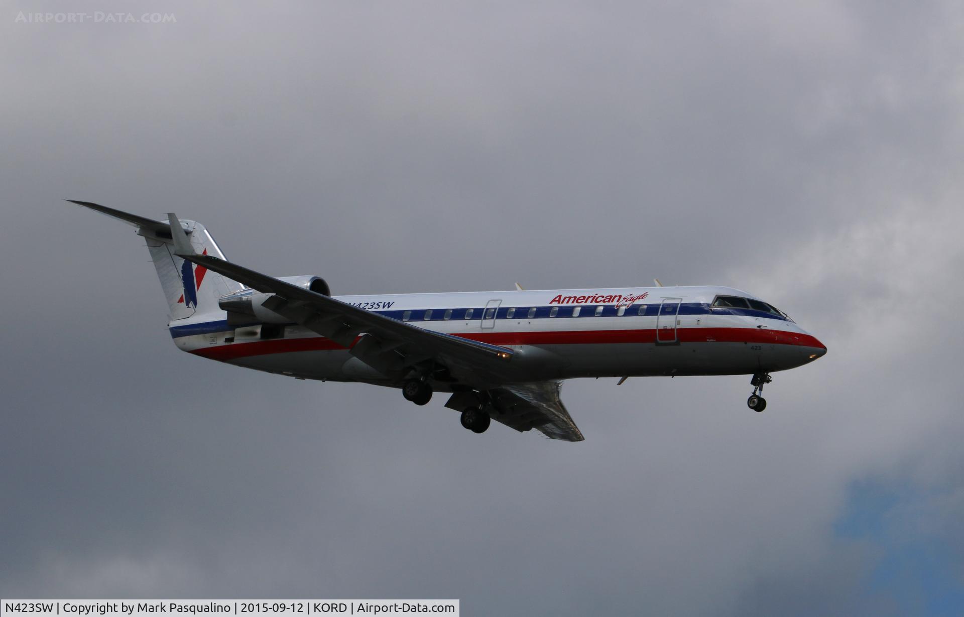 N423SW, 2000 Bombardier CRJ-200LR (CL-600-2B19) C/N 7456, CL-600-2B19