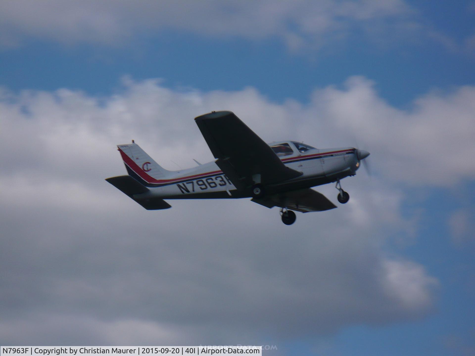 N7963F, 1976 Piper PA-28-151 C/N 28-7715251, PA 28 151 Going Around