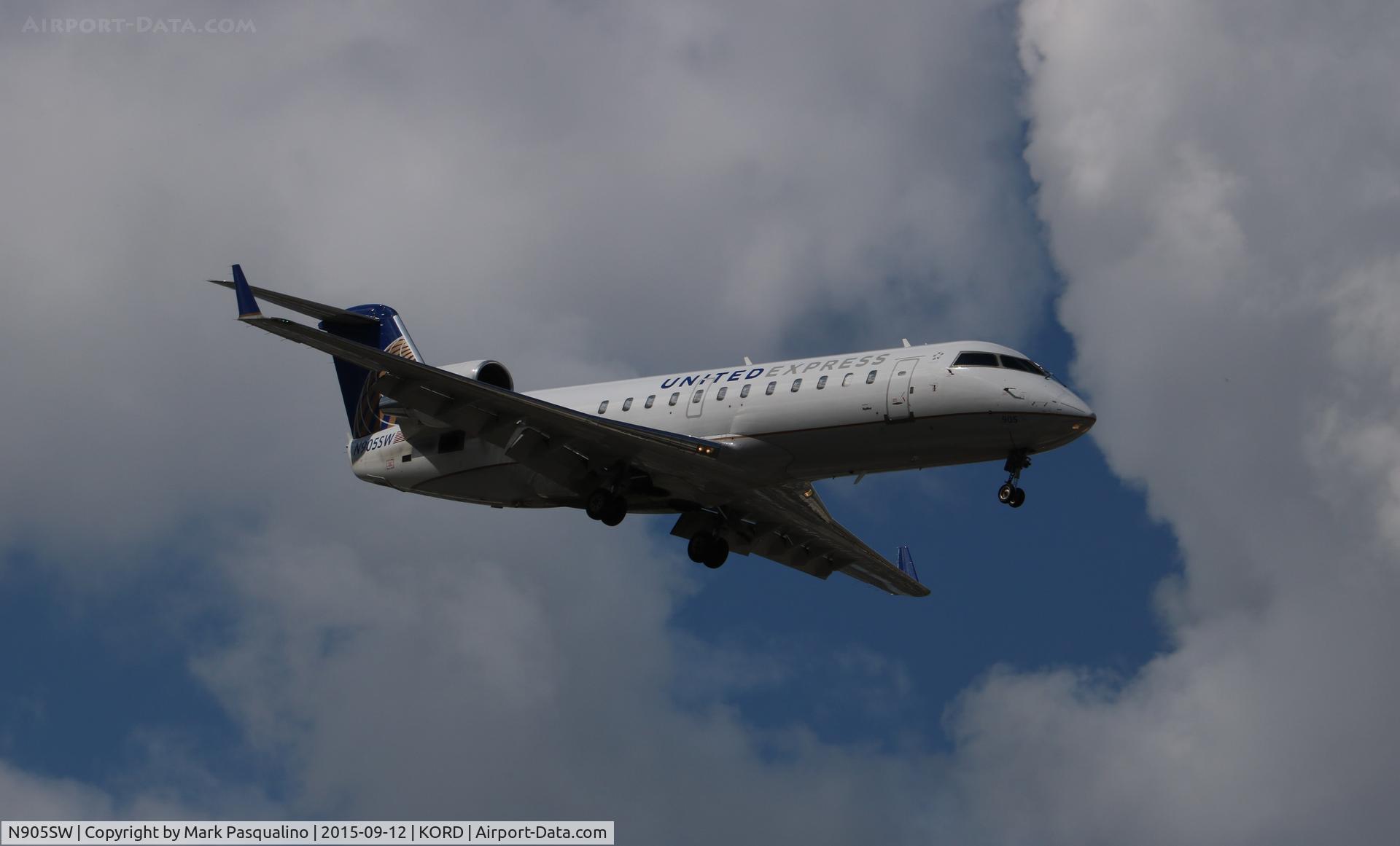 N905SW, 2000 Bombardier CRJ-200LR (CL-600-2B19) C/N 7437, CL-600-2B19