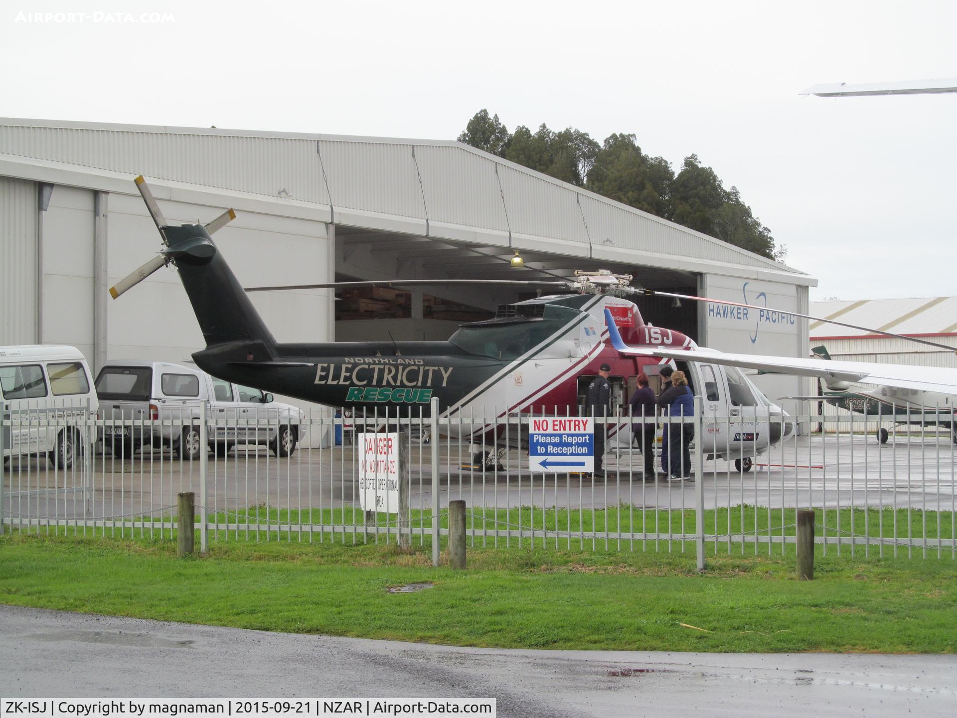 ZK-ISJ, Sikorsky S-76A C/N 760012, medic chopper on demo visit to ardmore