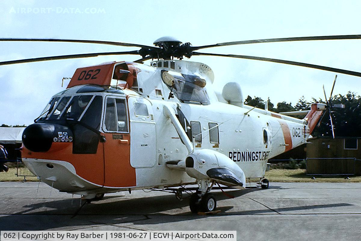 062, 1972 Westland Sea King Mk.43 C/N WA747, Westland WS.61 Mk.43 Sea King [WA747] (Royal Norwegian Air Force) RAF Greenham Common~G 27/06/1981. From a slide.