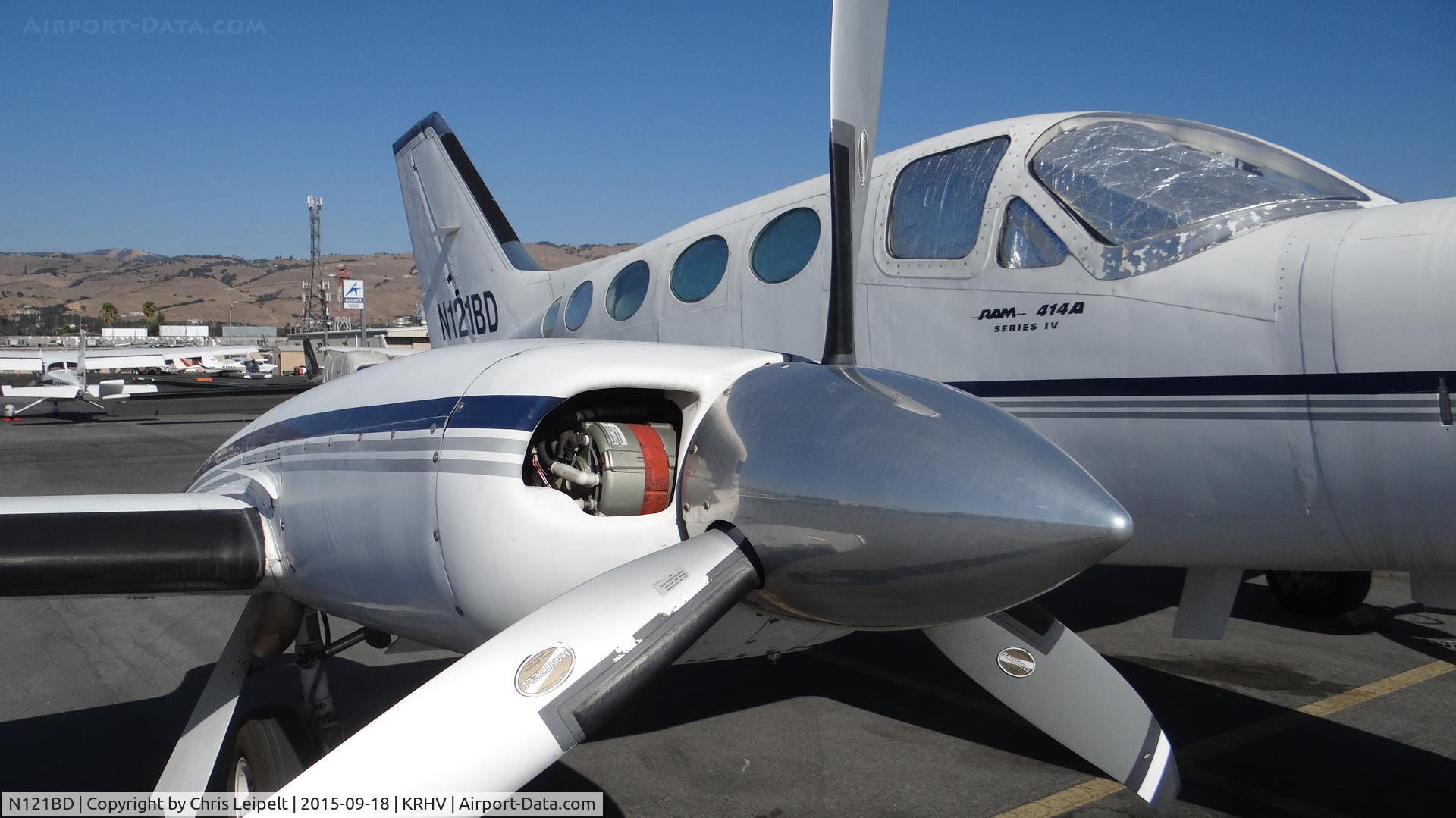 N121BD, 1979 Cessna 414A Chancellor C/N 414A0297, Locally-based 1979 Cessna 414A with a fresh new wash (first one since 2009) and new tires. Engines remain the same, and TradeWinds did a start up on them to see how they ran. It was rough, but hey, at least it started!