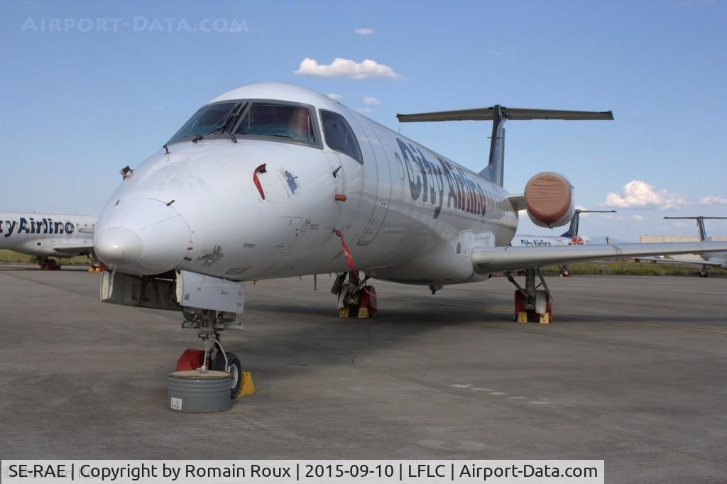 SE-RAE, 2001 Embraer EMB-145EU (ERJ-145EU) C/N 145482, Stored