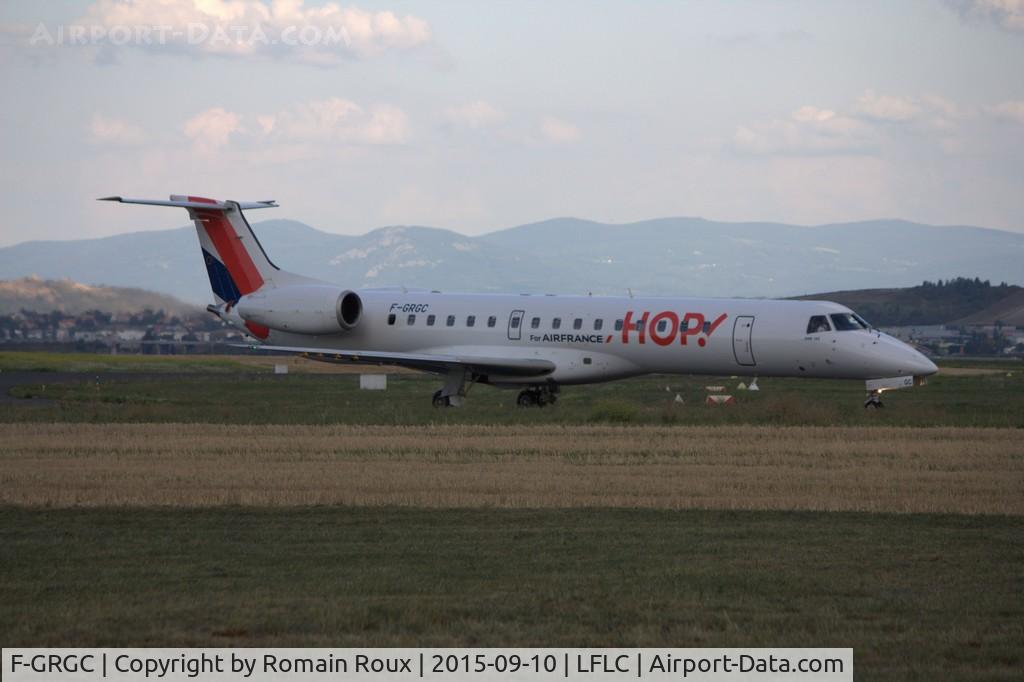 F-GRGC, 1997 Embraer EMB-145EU (ERJ-145EU) C/N 145012, Taxiing