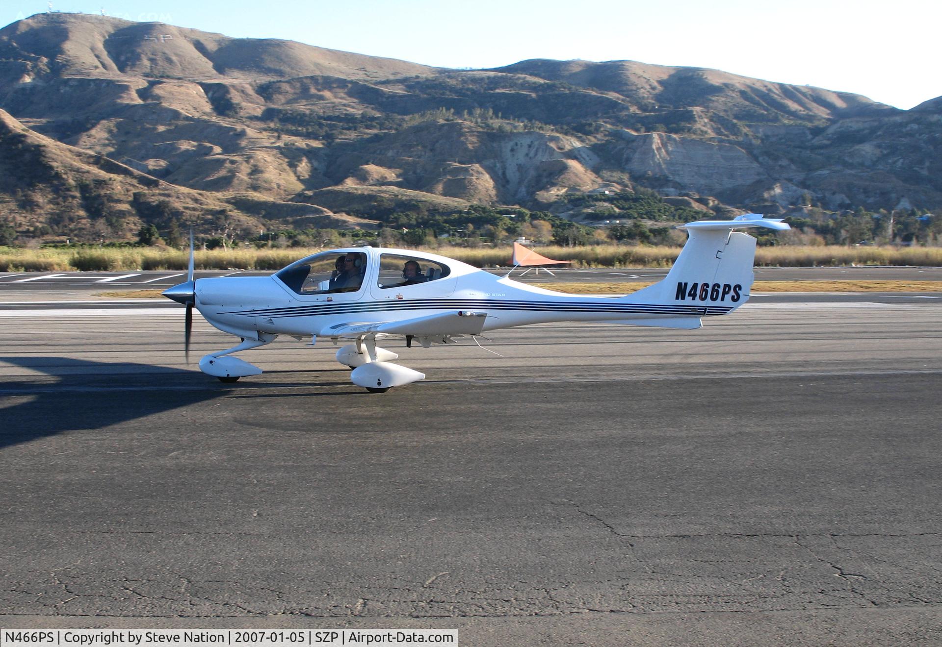 N466PS, 2005 Diamond DA-40 Diamond Star C/N 40.464, Locally-Based 2005 Diamond DA-40 taxiing @ Santa Paula Airport, CA