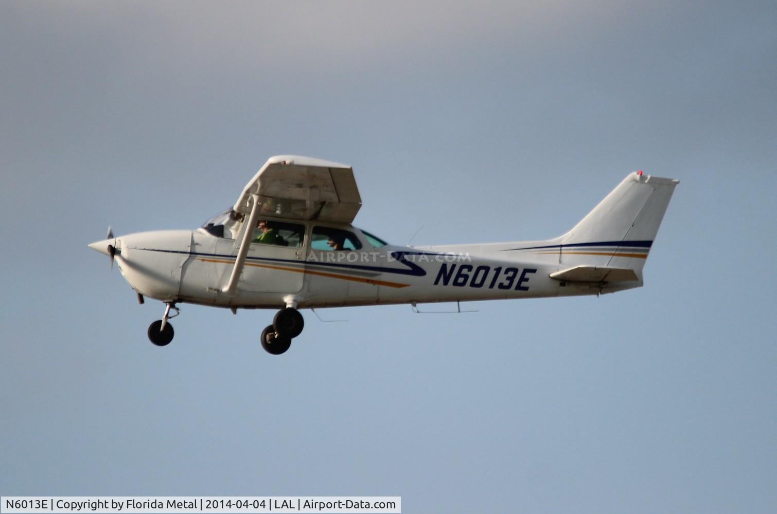 N6013E, 1978 Cessna 172N C/N 17271983, Cessna 172N