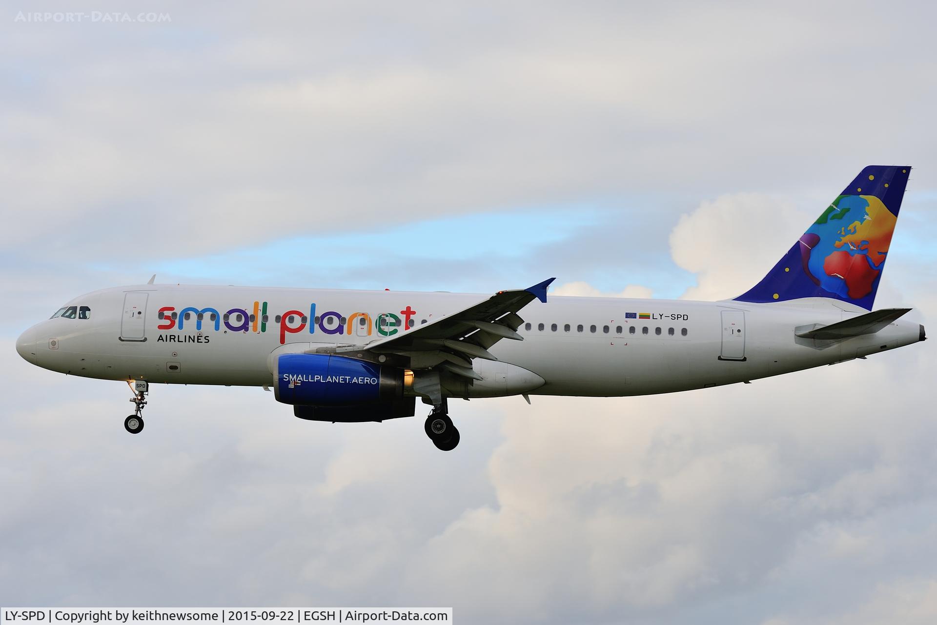 LY-SPD, 1999 Airbus A320-232 C/N 0990, Nice visitor.