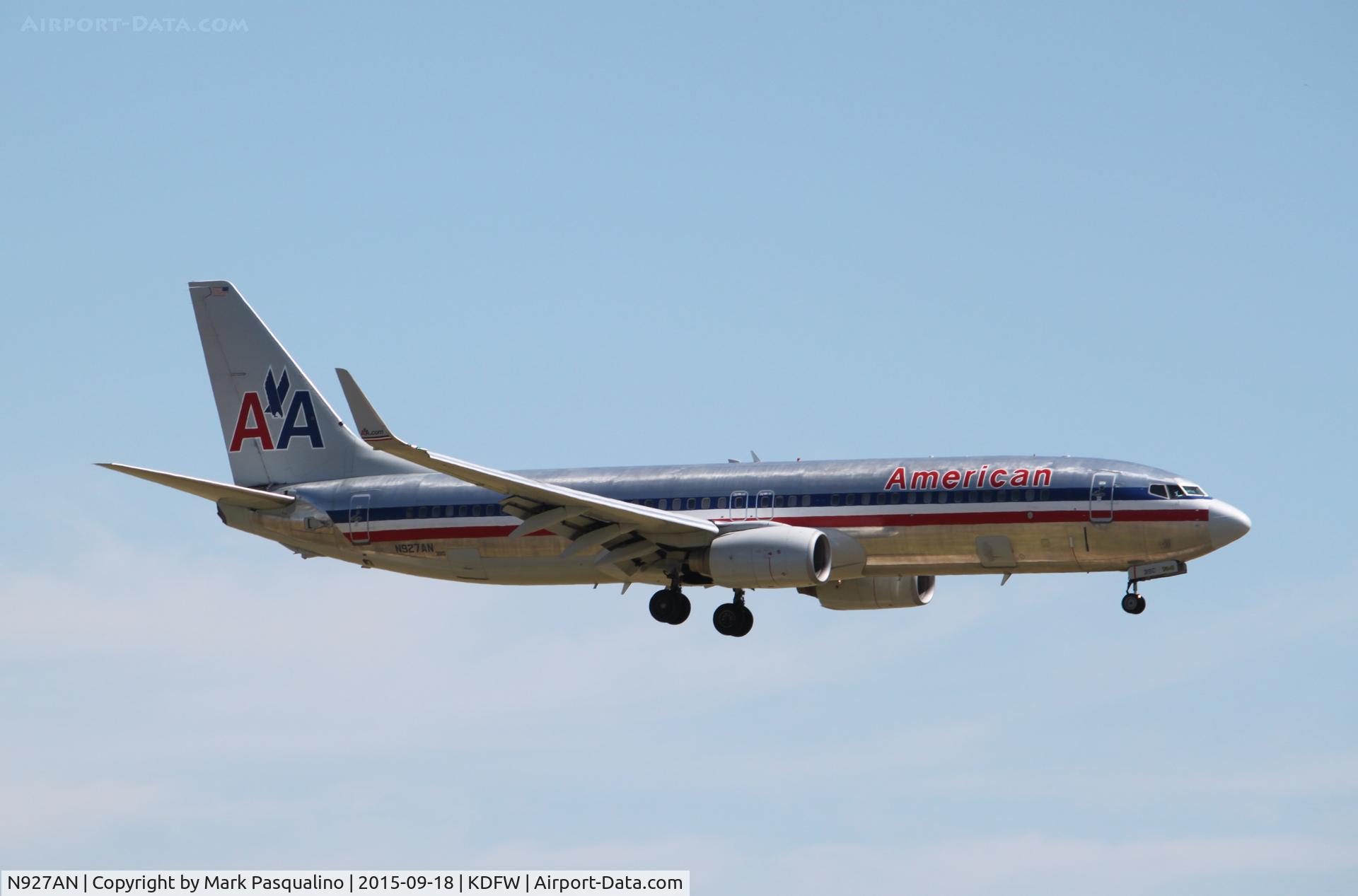 N927AN, 2000 Boeing 737-823 C/N 30077, Boeing 737-800