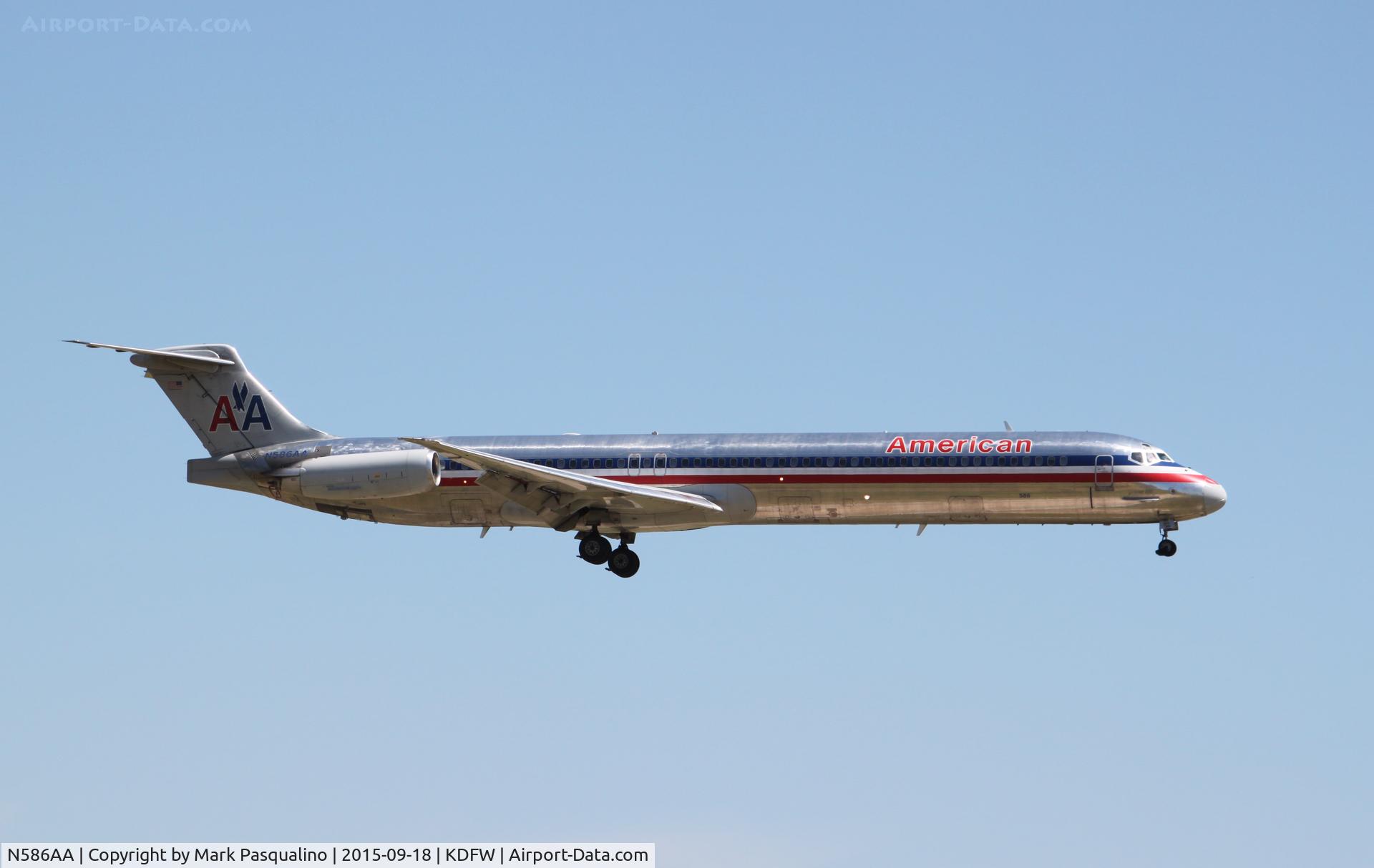 N586AA, 1991 McDonnell Douglas MD-82 (DC-9-82) C/N 53249, MD-82