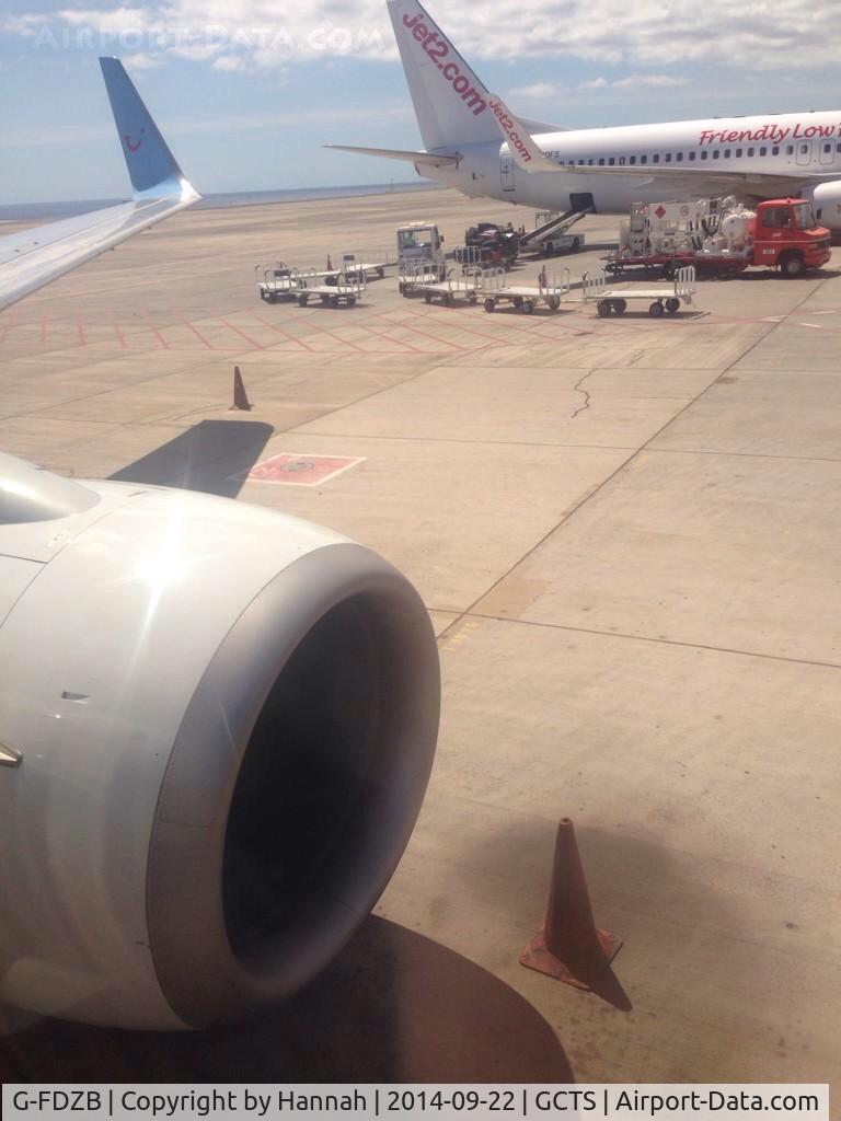G-FDZB, 2007 Boeing 737-8K5 C/N 35131, Before take-off