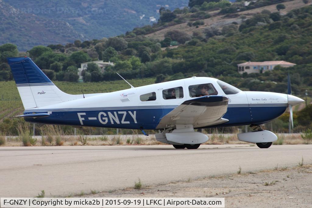 F-GNZY, 2002 Piper PA-28-181 C/N 2843536, Taxiing