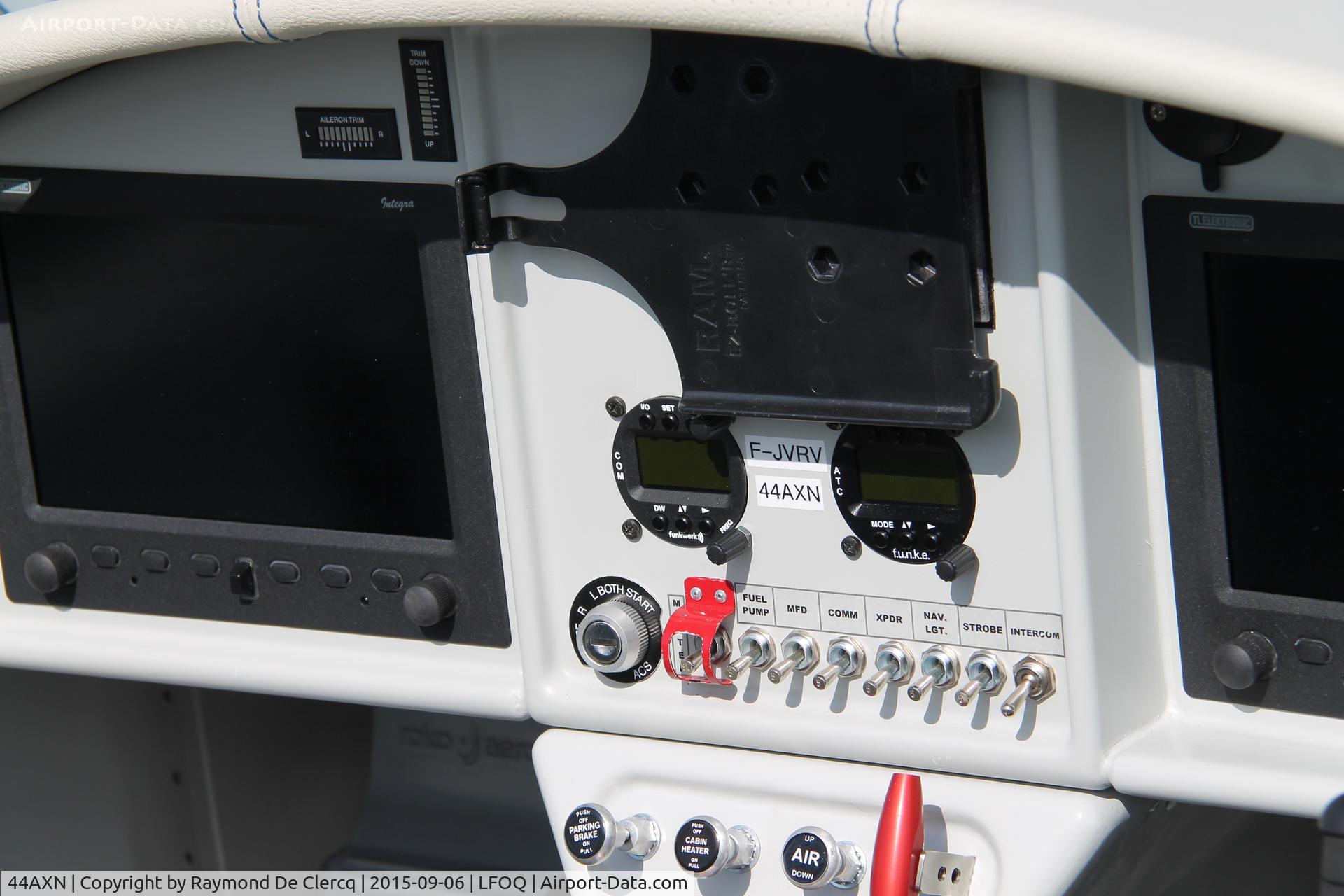 44AXN, 2014 Roko Aero NG6 UL C/N 001, Blois 2015.