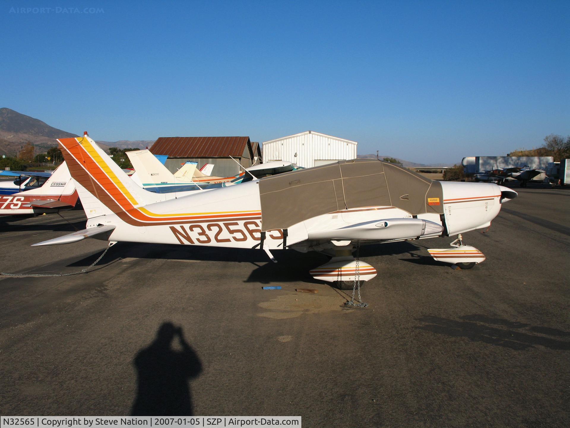N32565, 1974 Piper PA-28-151 C/N 28-7515188, 1974 Piper PA-28-151 with cockpit cover @ Santa Paula Airport, CA (now based in Utah)
