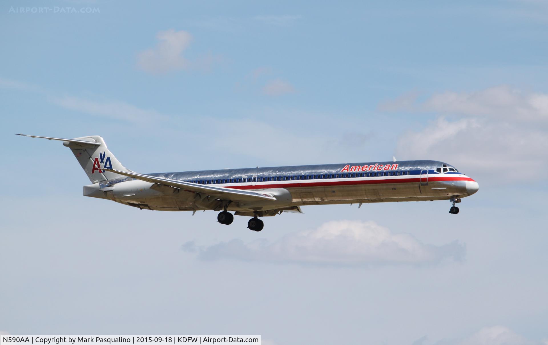 N590AA, 1991 McDonnell Douglas MD-83 (DC-9-83) C/N 53253, MD-83