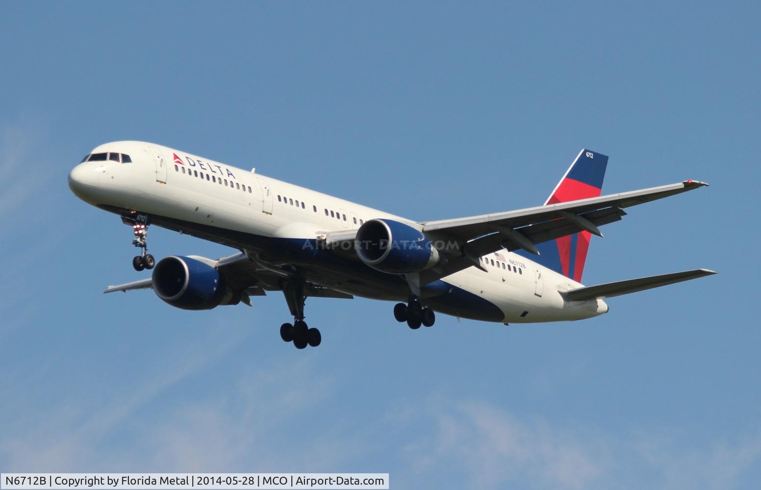 N6712B, 2000 Boeing 757-232 C/N 30484, Delta