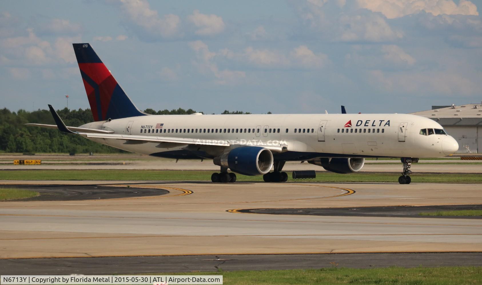N6713Y, 2000 Boeing 757-232 C/N 30777, Delta