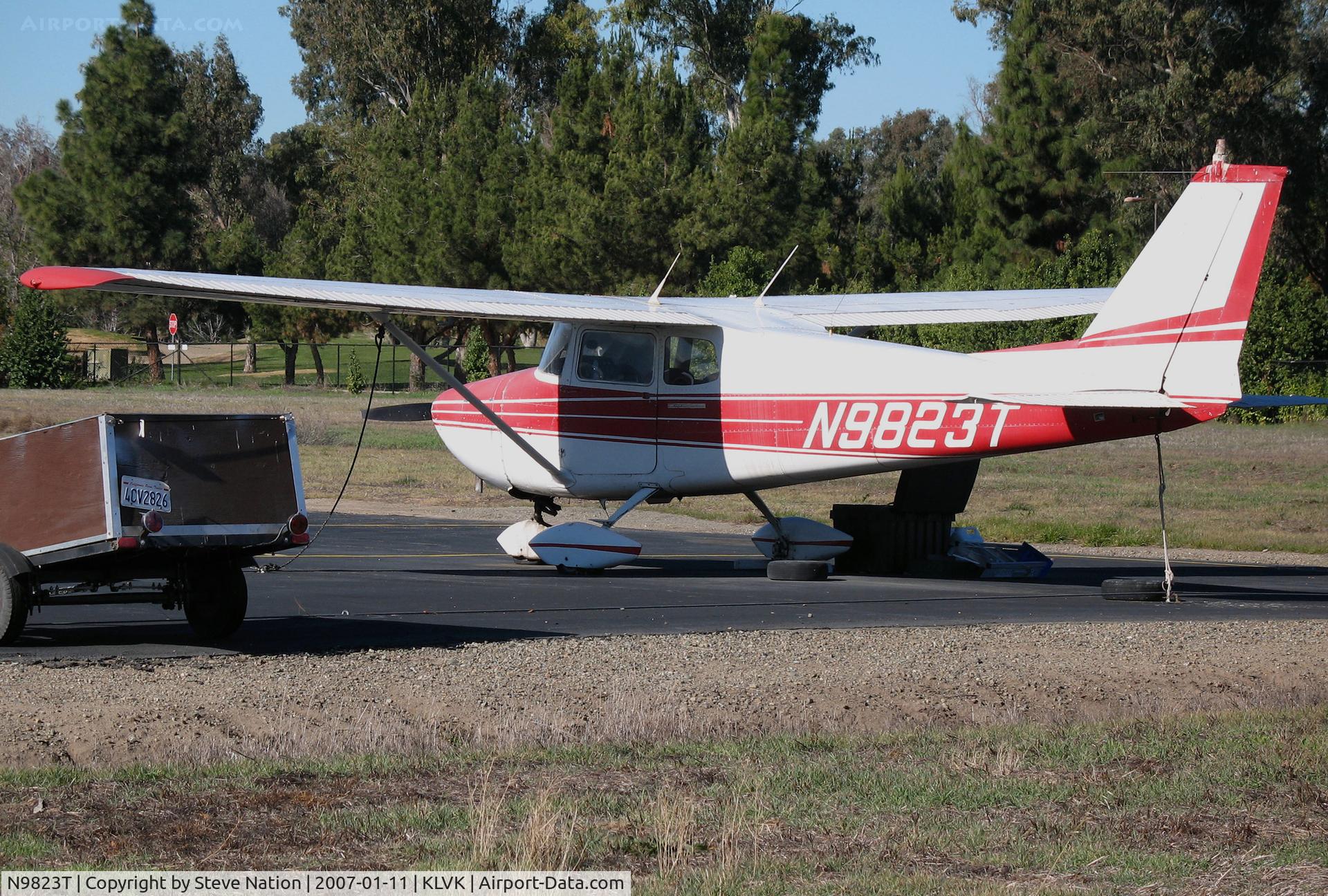 N9823T, 1960 Cessna 172A C/N 47623, 1960 Cessna 172A @ Livermore Municipal Airport, CA