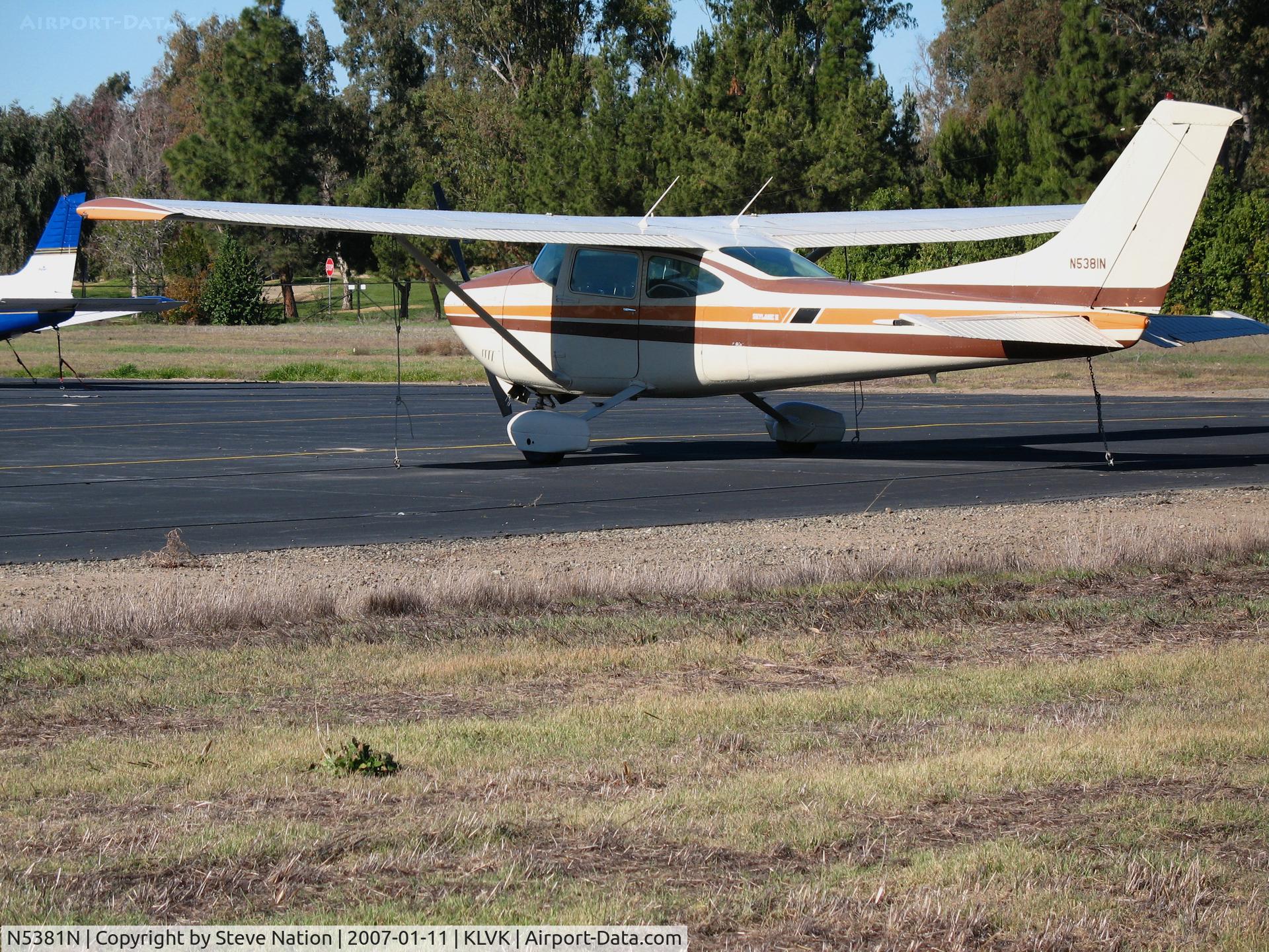 N5381N, 1980 Cessna 182Q Skylane C/N 18267676, 1980 Cessna 182Q @ LIvermore Municipal Airport, CA (now based in Idaho)