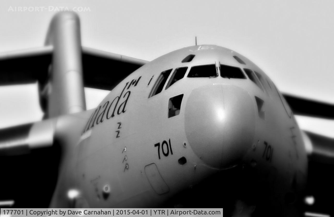 177701, 2007 Boeing CC-177-A (C-17) Globemaster III C/N 50178/F-177/CA-1, Departing CFB Trenton (YTR).