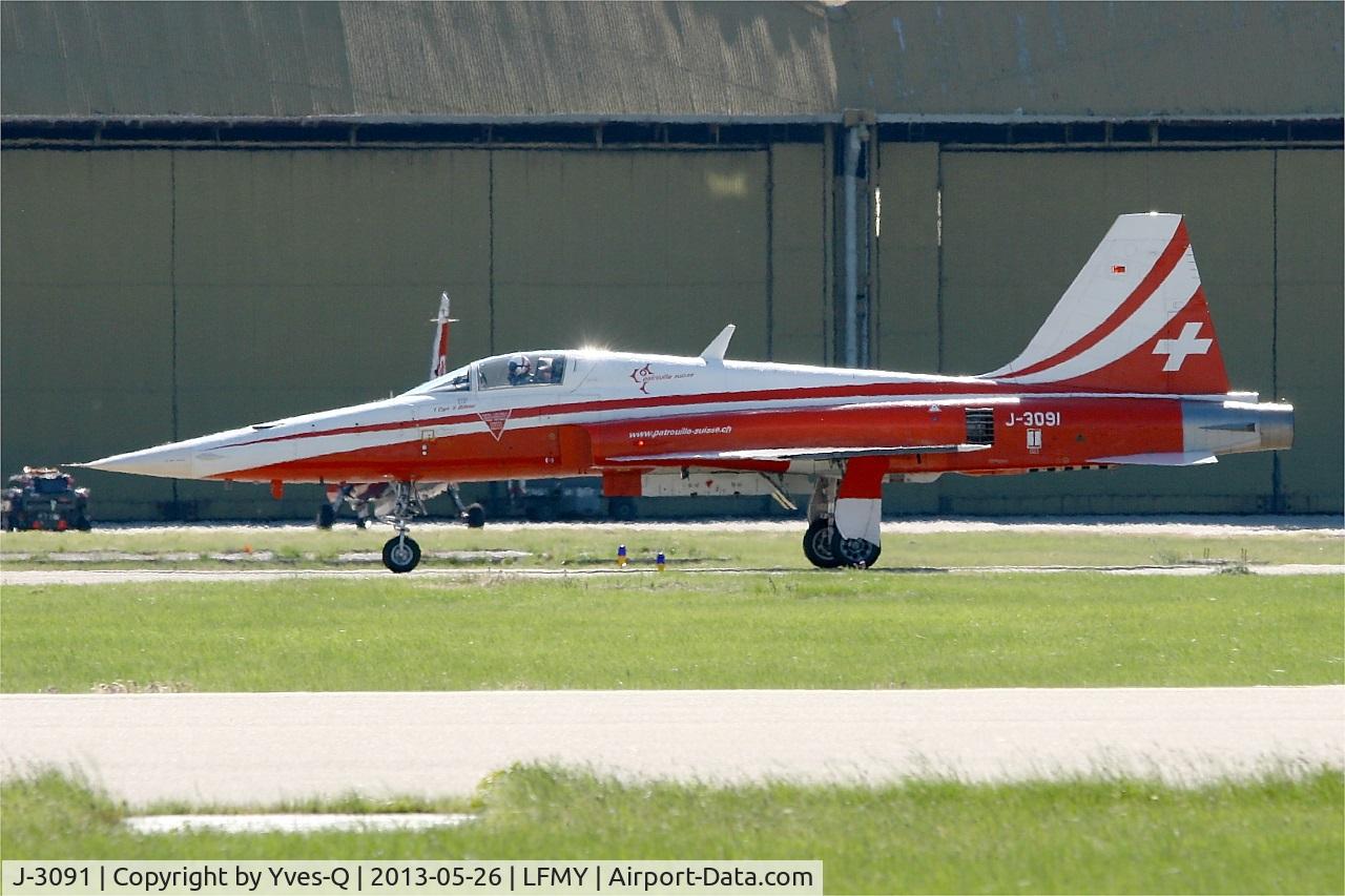 J-3091, Northrop F-5E Tiger II C/N L.1091, J-3091 - Swiss Air Force Northrop F-5E Tiger II, Taxiing to parking area, Salon De Provence Air Base 701 (LFMY) Open day 2013