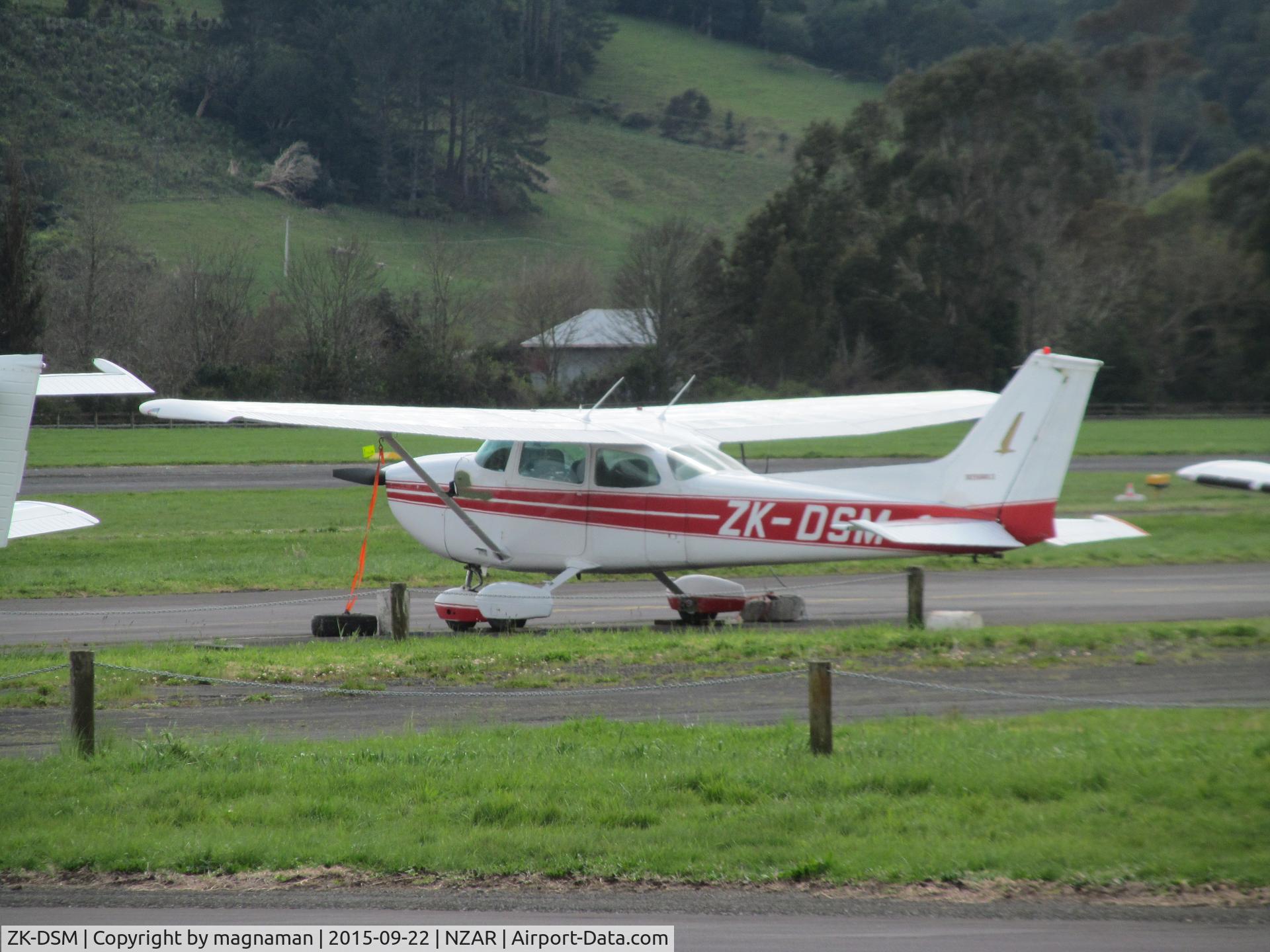 ZK-DSM, Cessna 172M C/N 17262374, awaiting maintenance