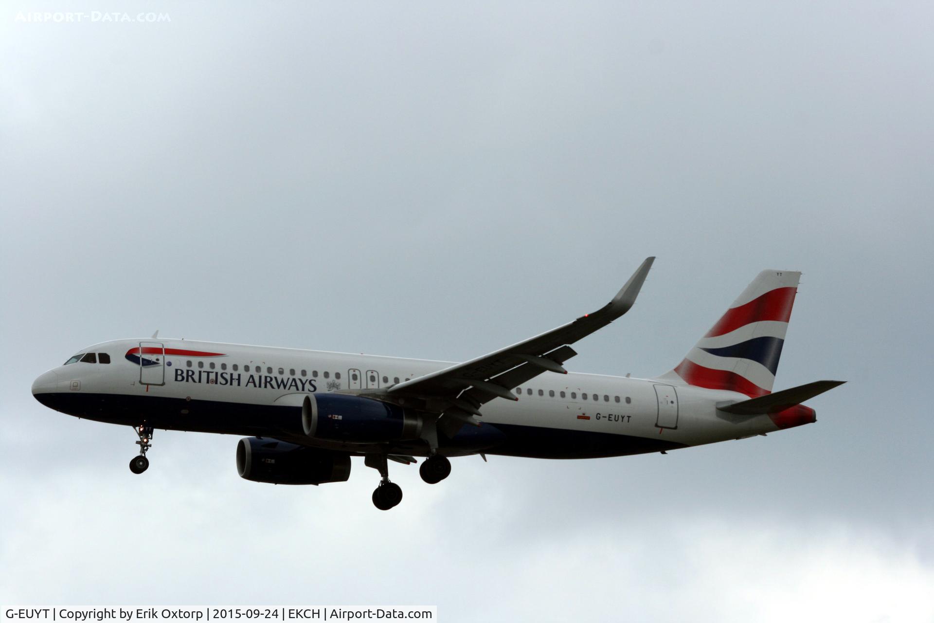 G-EUYT, 2014 Airbus A320-232 C/N 5985, Landing rw 22L