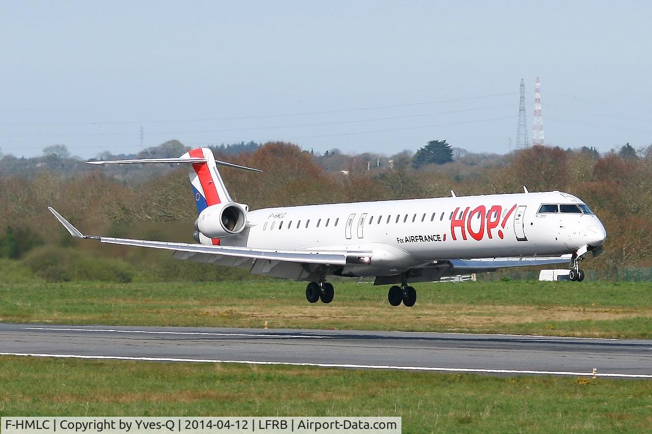 F-HMLC, 2010 Bombardier CRJ-1000EL NG (CL-600-2E25) C/N 19006, Bombardier CRJ-1000, On final rwy 07R, Brest-Bretagne Airport (LFRB-BES)
