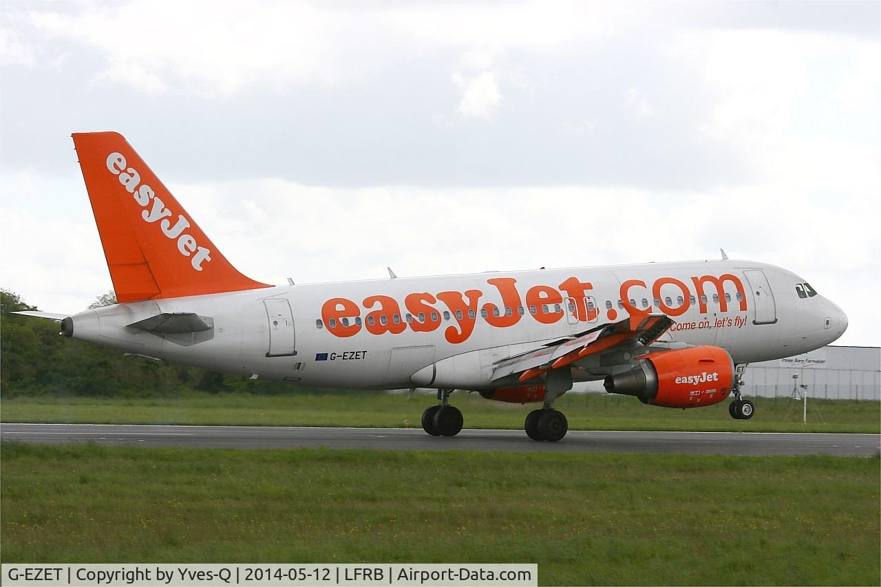 G-EZET, 2004 Airbus A319-111 C/N 2271, Airbus A319-111, Landing rwy 25L, Brest-Bretagne airport (LFRB-BES)