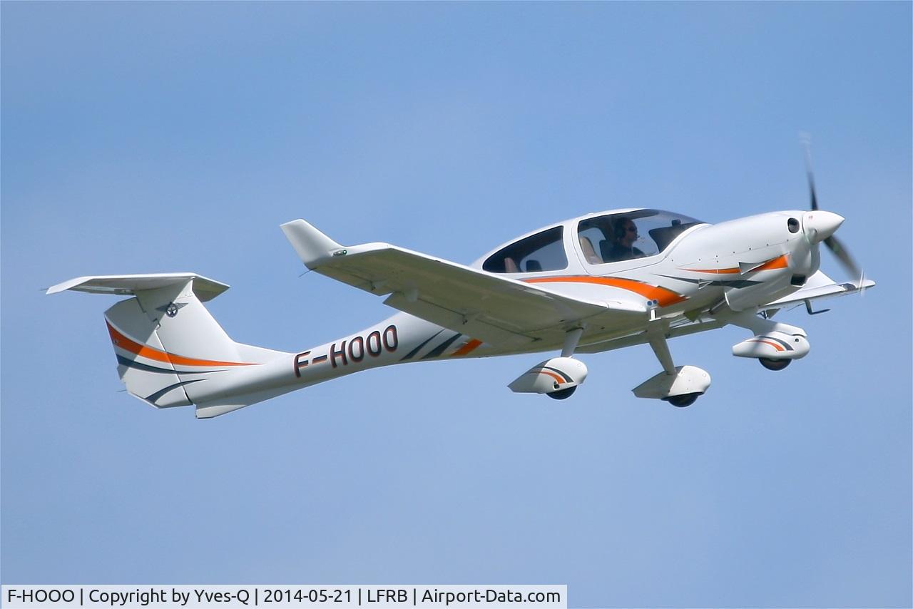 F-HOOO, 2013 Diamond DA-40 Diamond Star C/N D4.144, Diamond DA-40 Diamond Star, Take off rwy 07R, Brest-Bretagne Airport (LFRB-BES)
